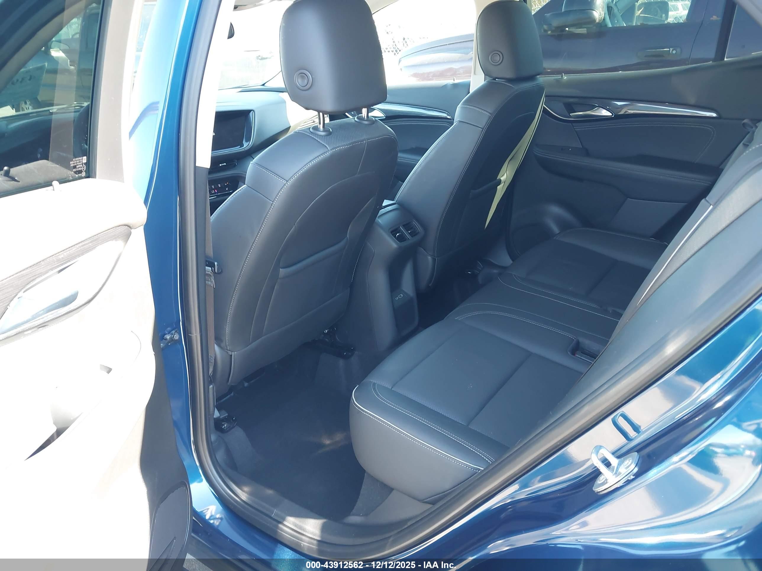 BUICK ENVISION image 8
