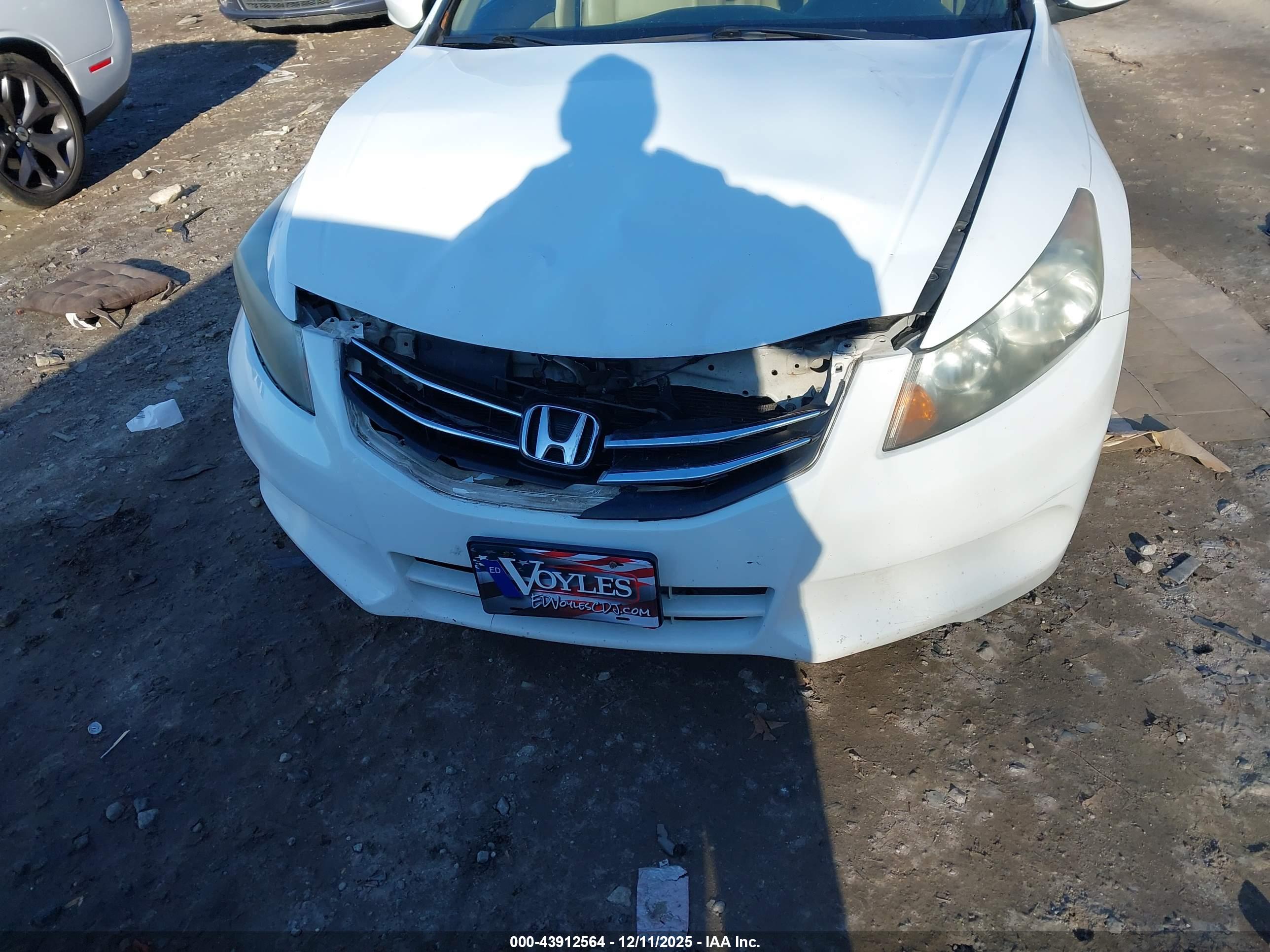 HONDA ACCORD image 6