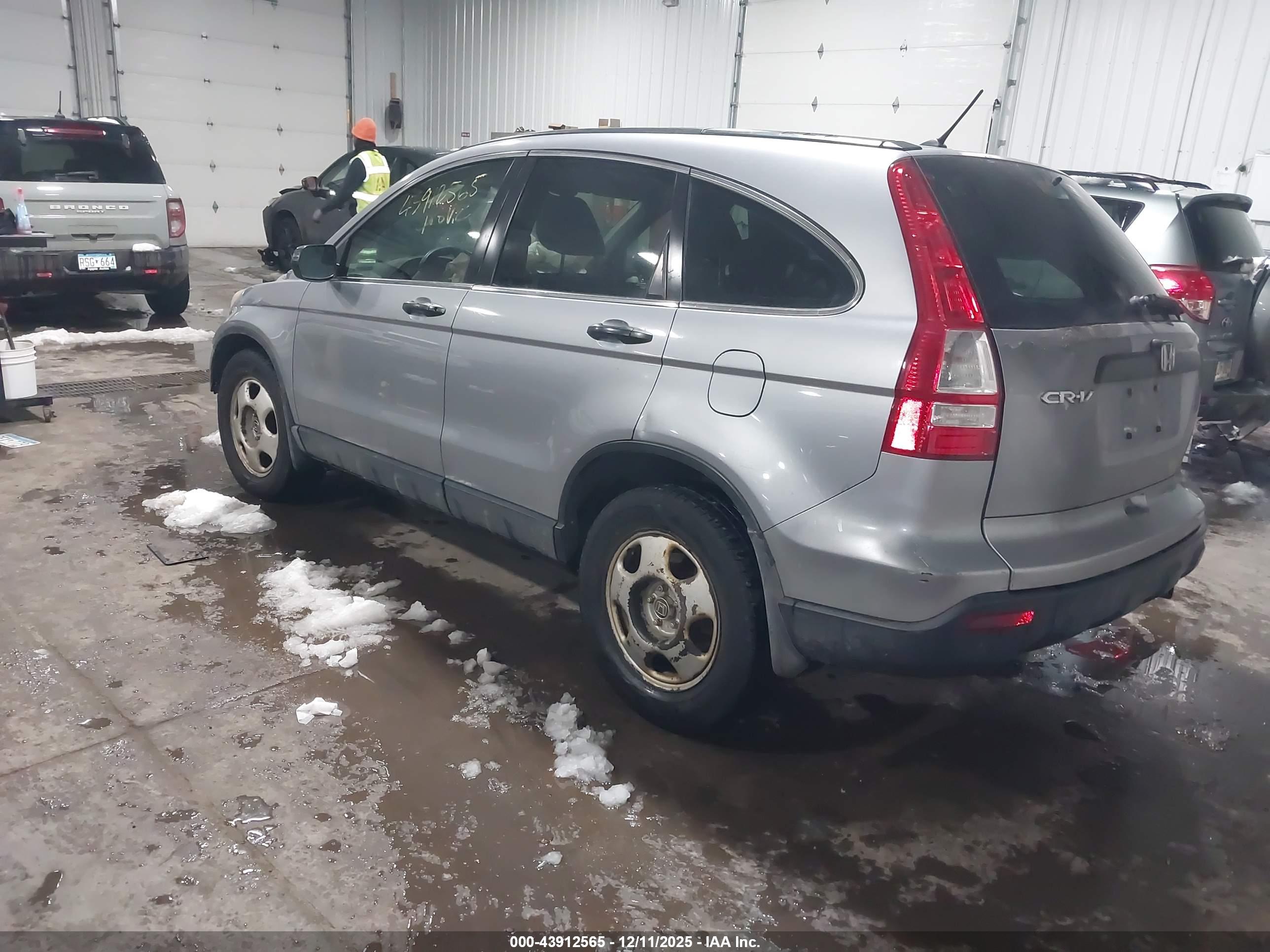 HONDA CR-V image 3