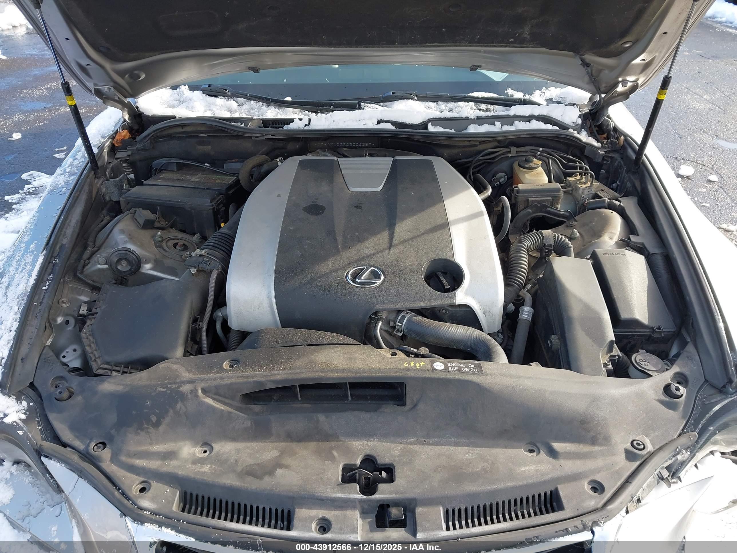 LEXUS IS image 10