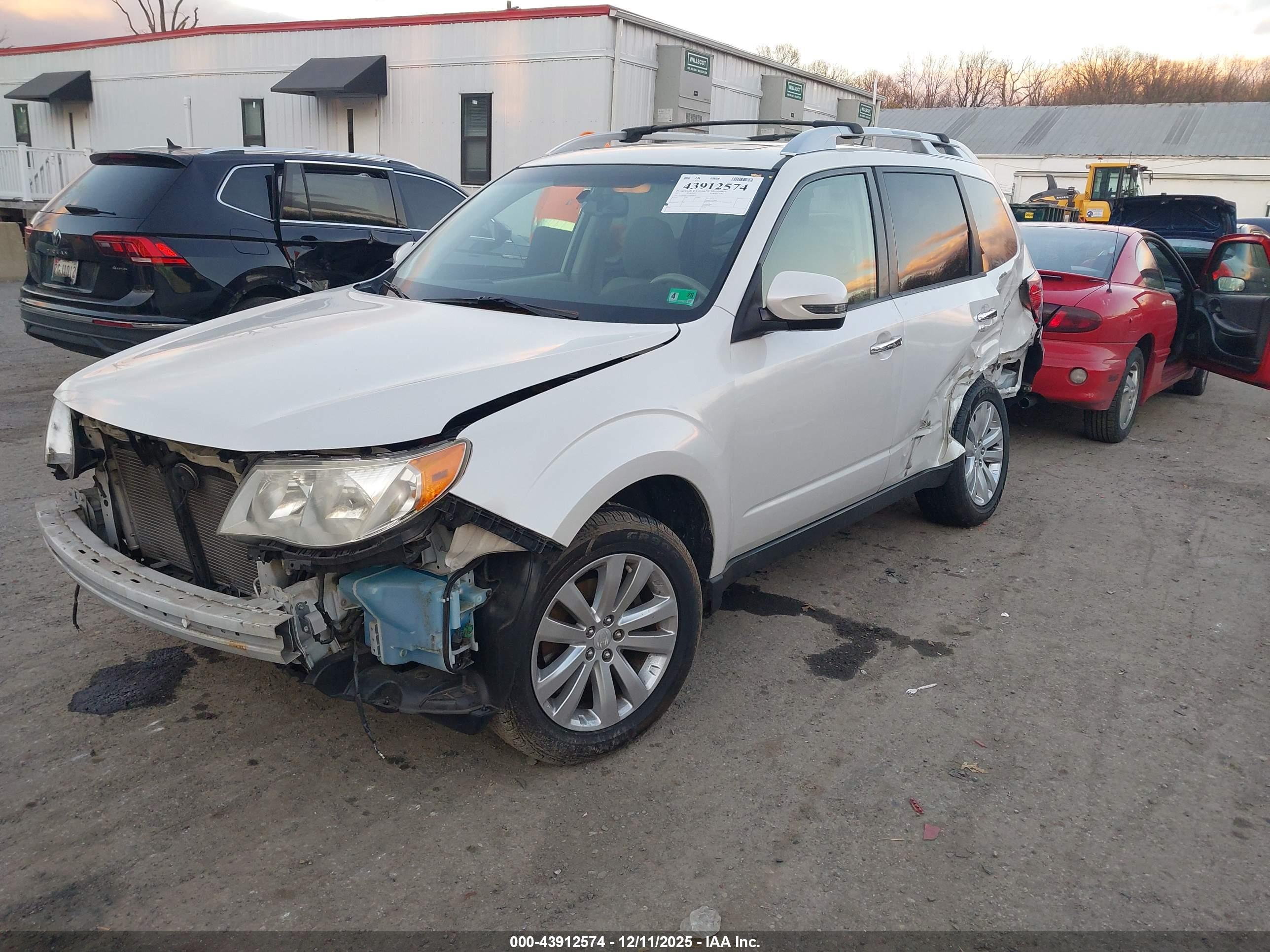 SUBARU FORESTER image 2