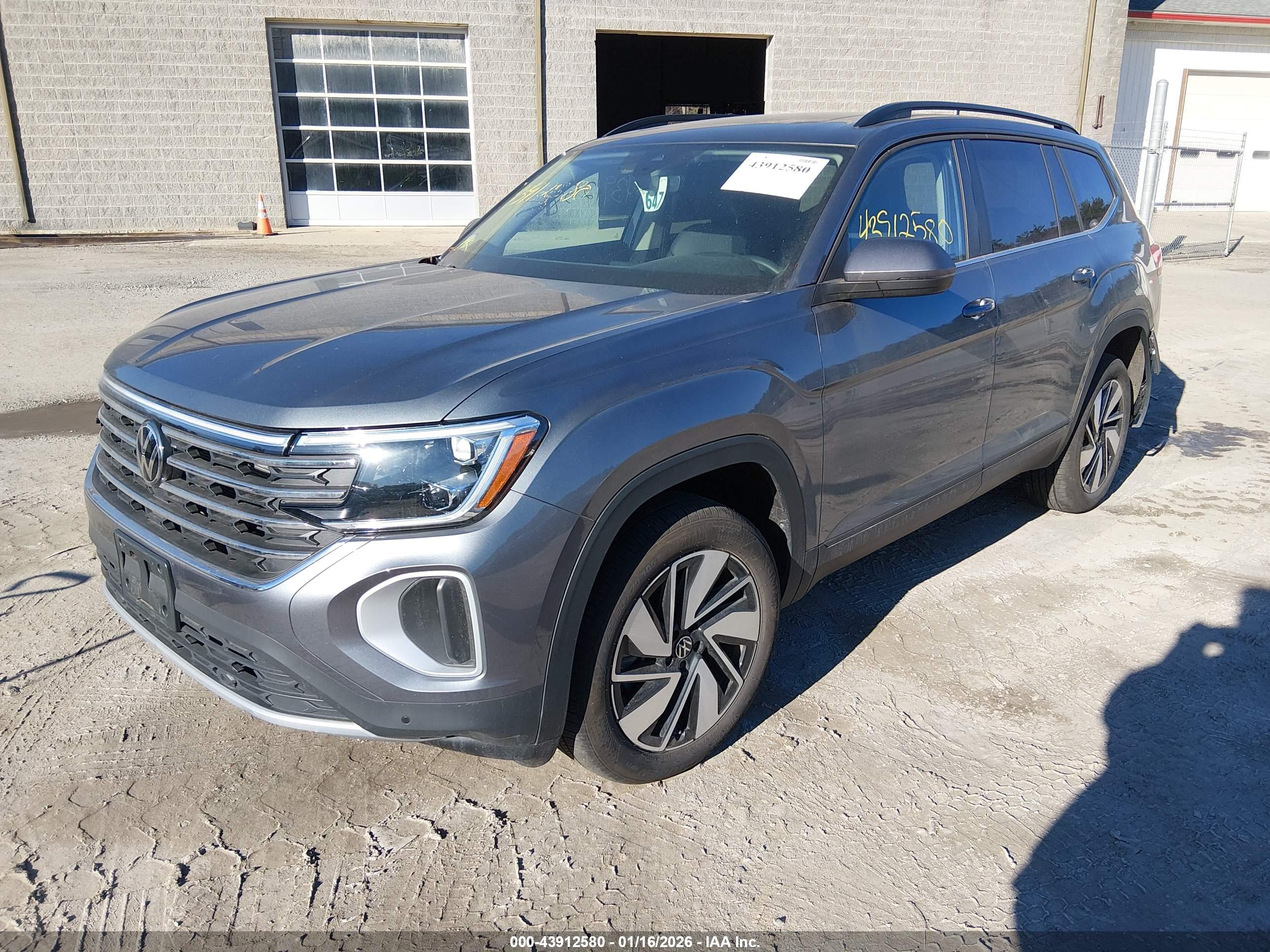 VOLKSWAGEN ATLAS image 2