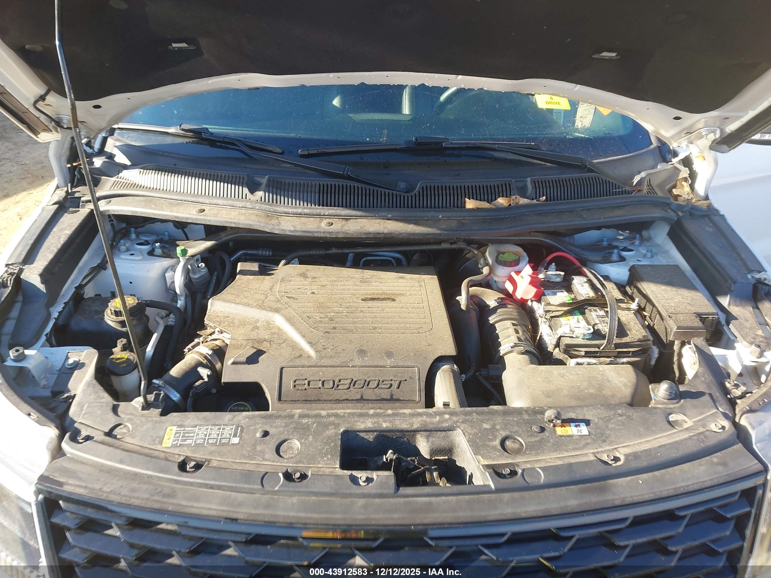 FORD EXPLORER image 10