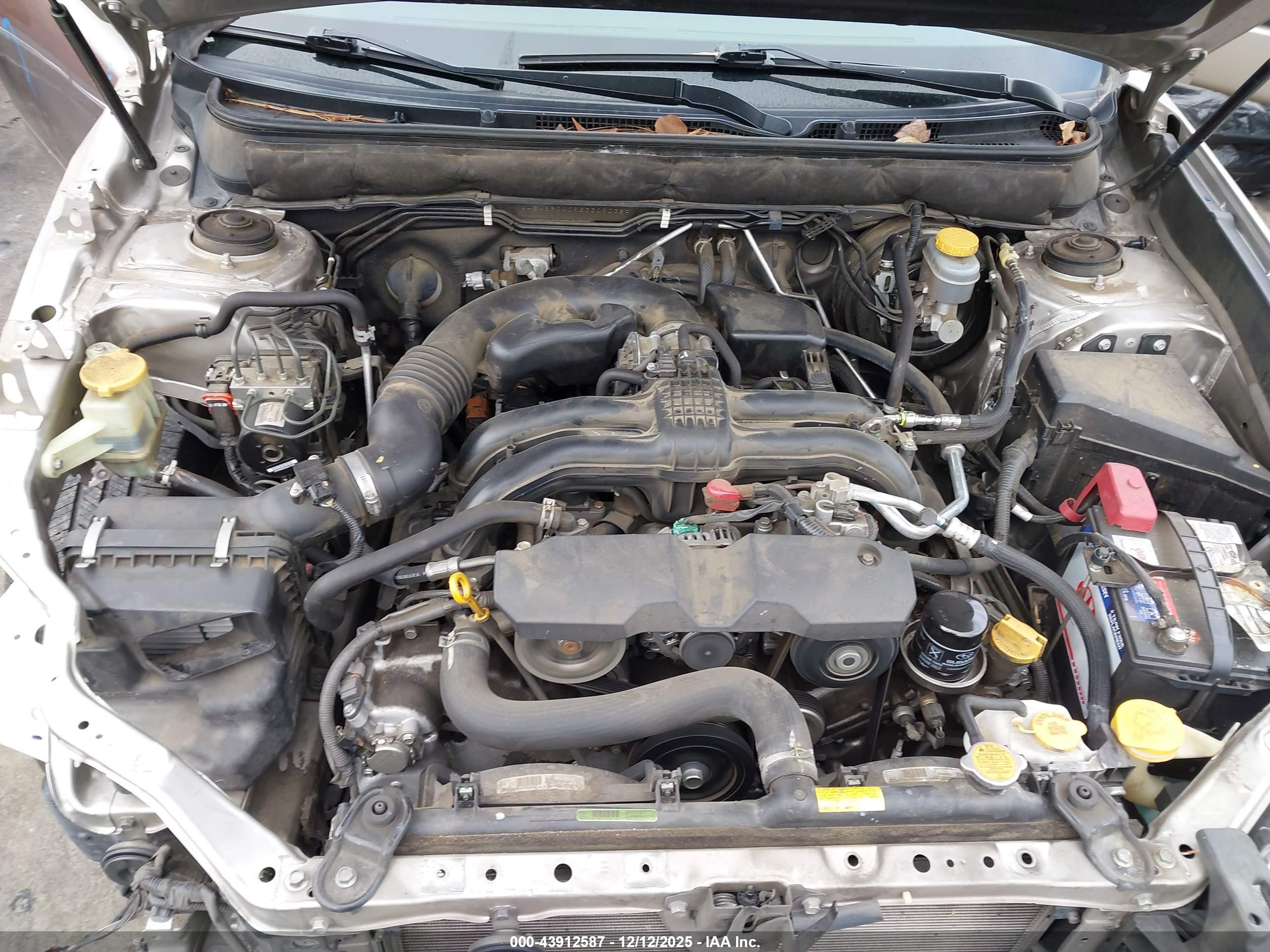 SUBARU OUTBACK image 10
