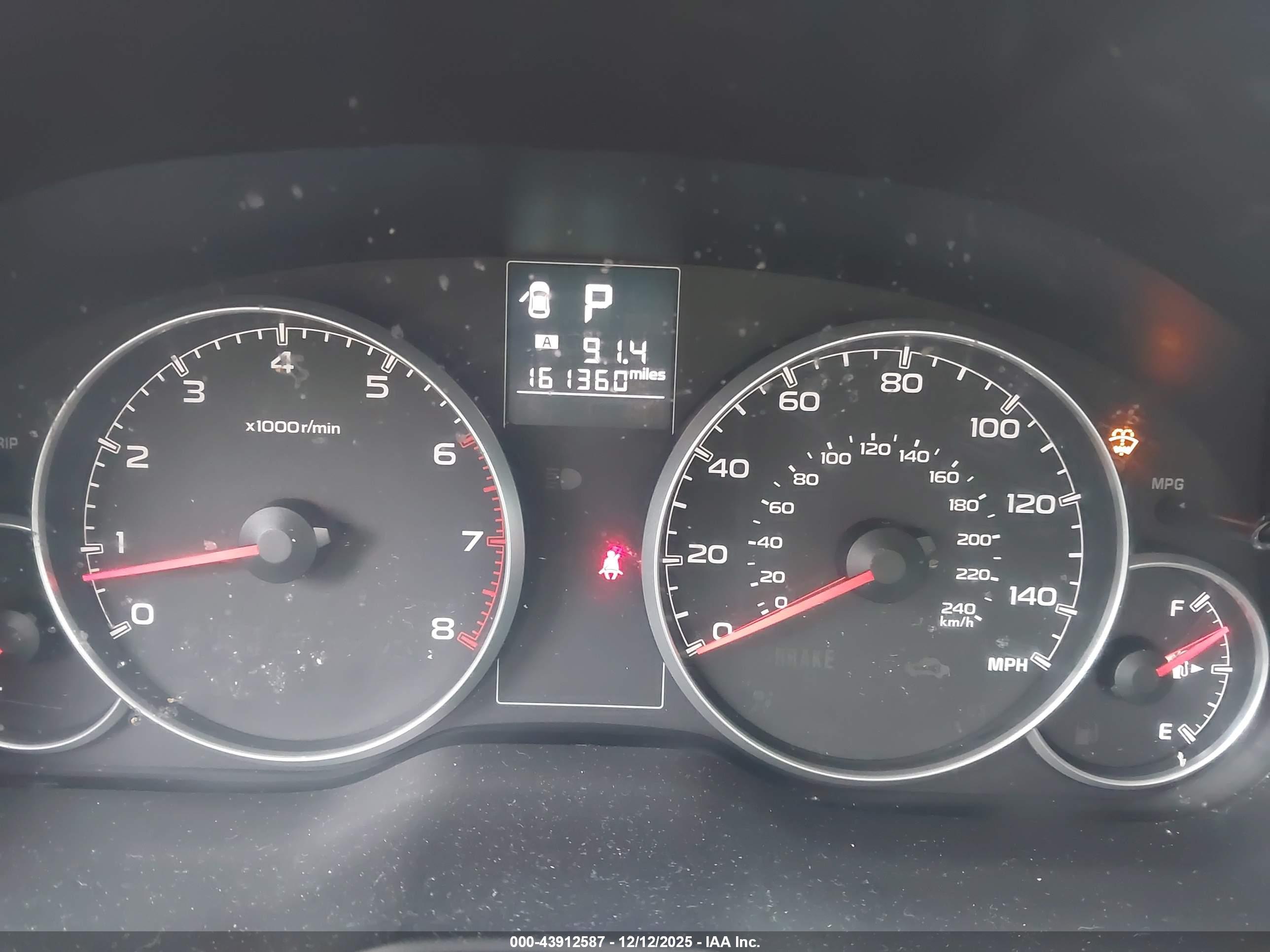 SUBARU OUTBACK image 7