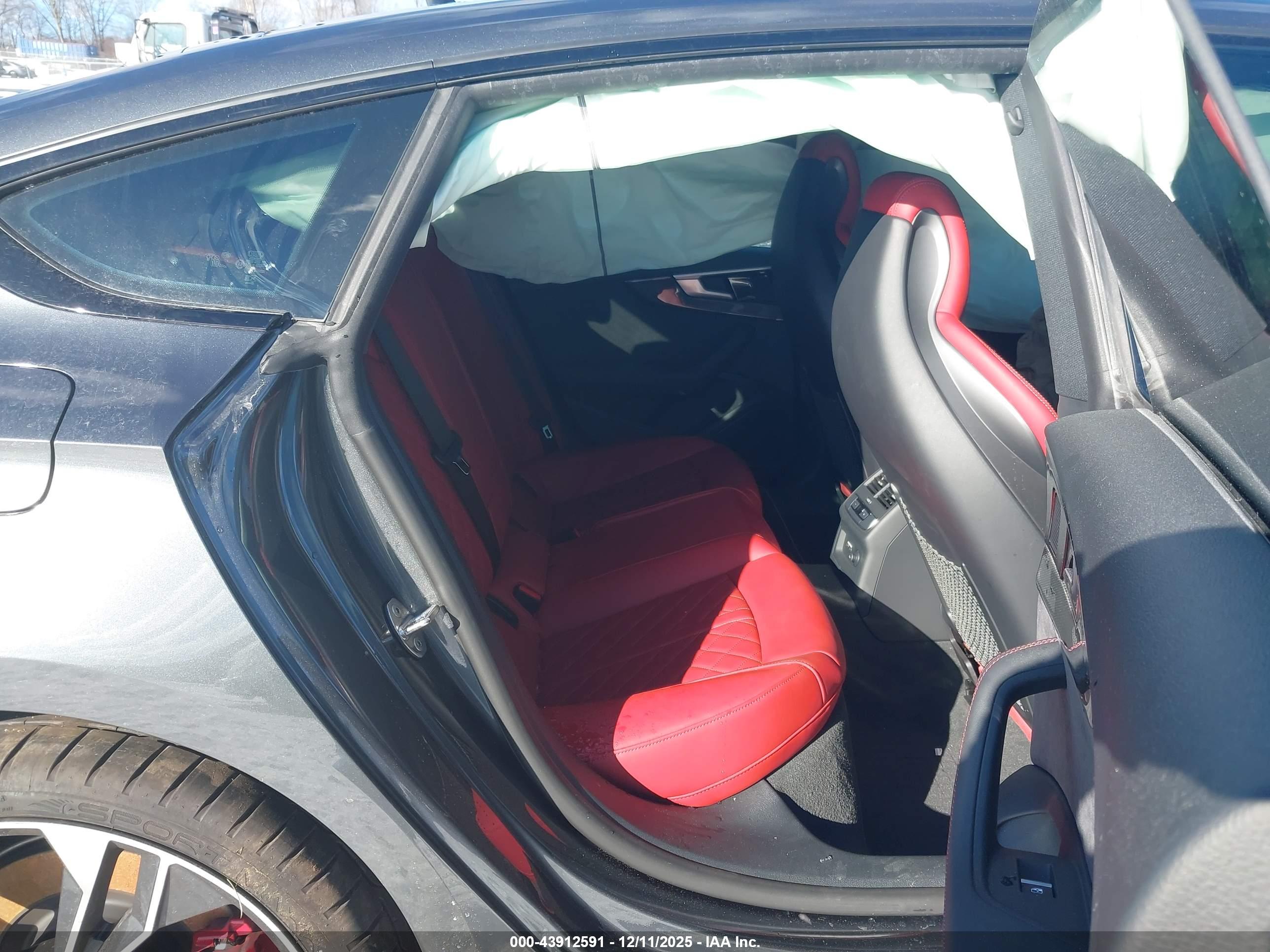 AUDI S5 image 8