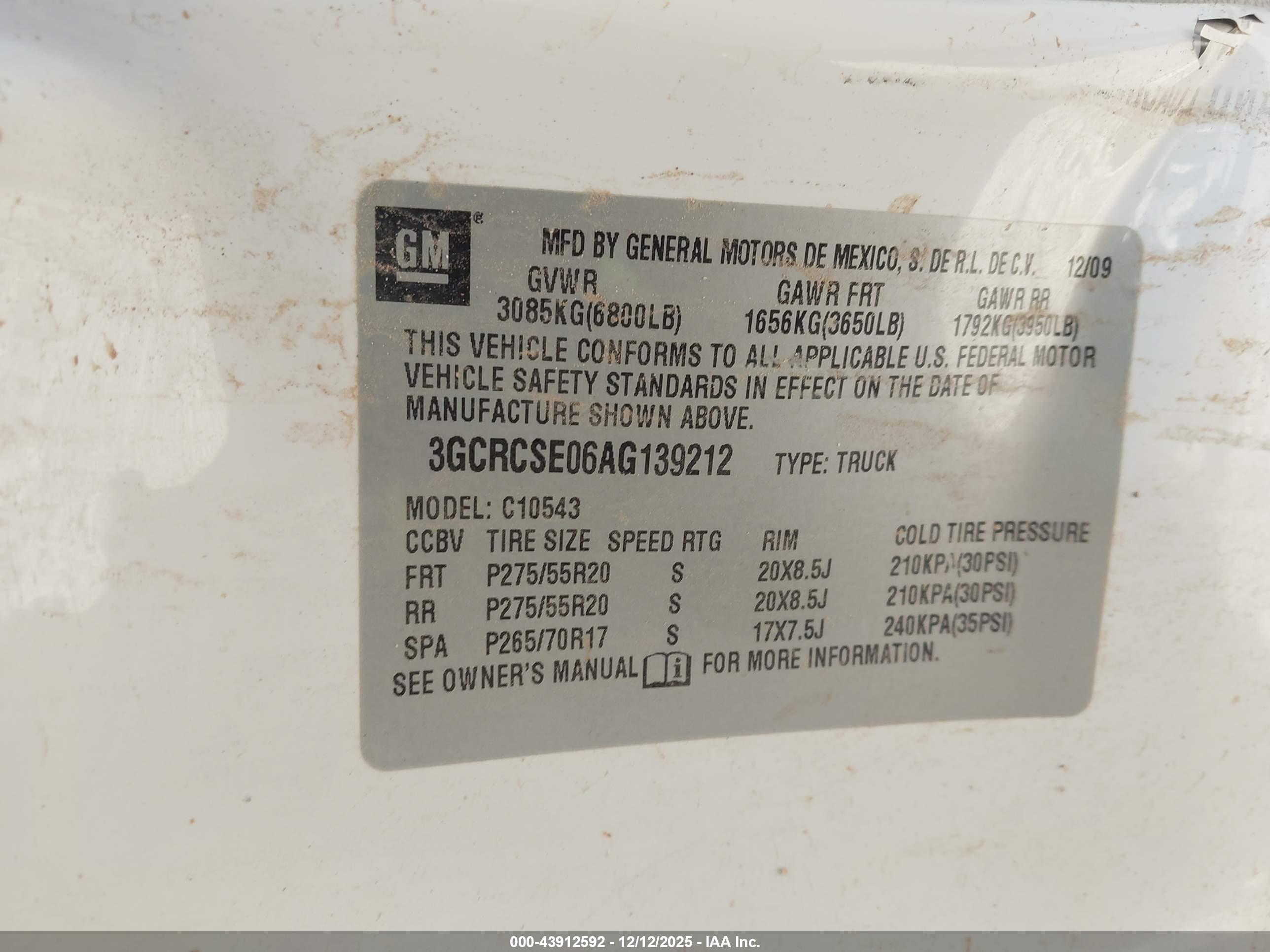 CHEVROLET SILVERADO image 9