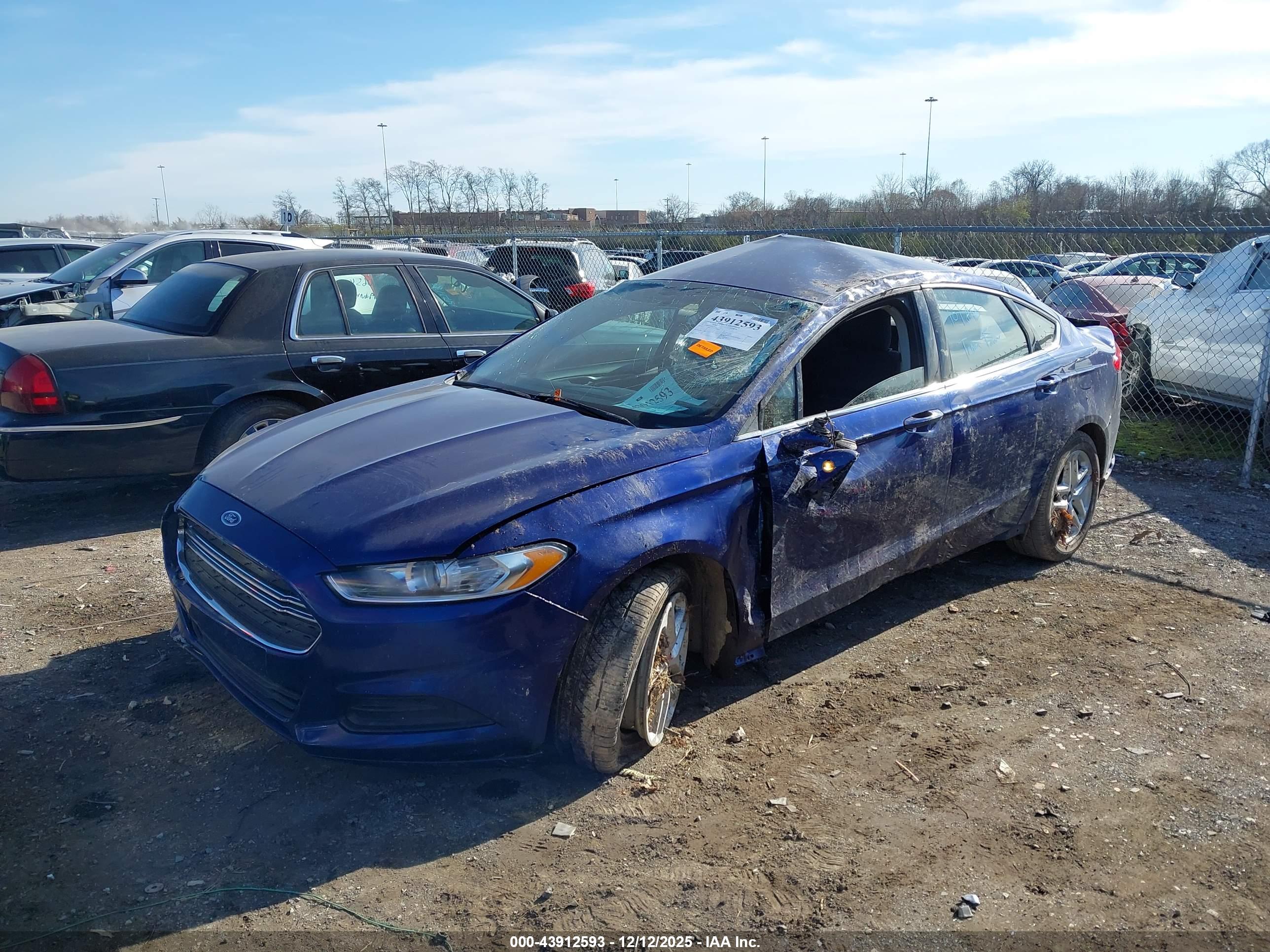 FORD FUSION image 2