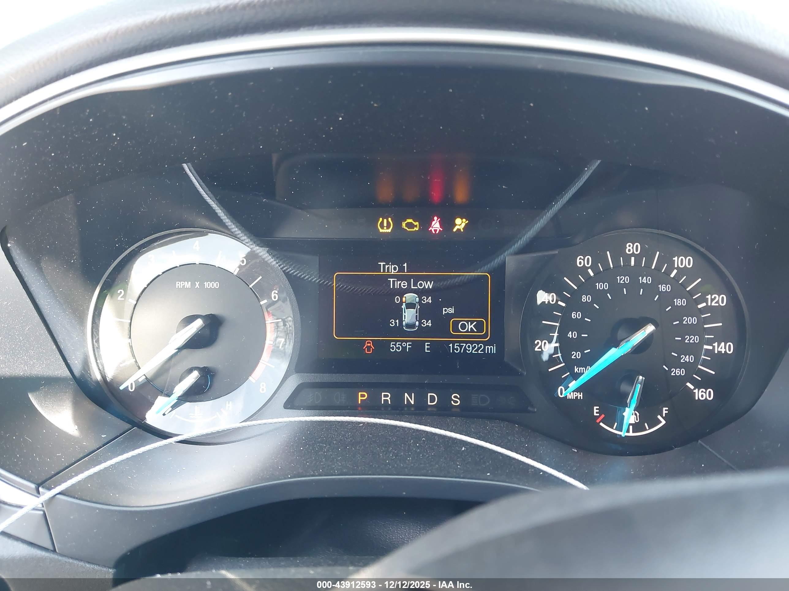 FORD FUSION image 7