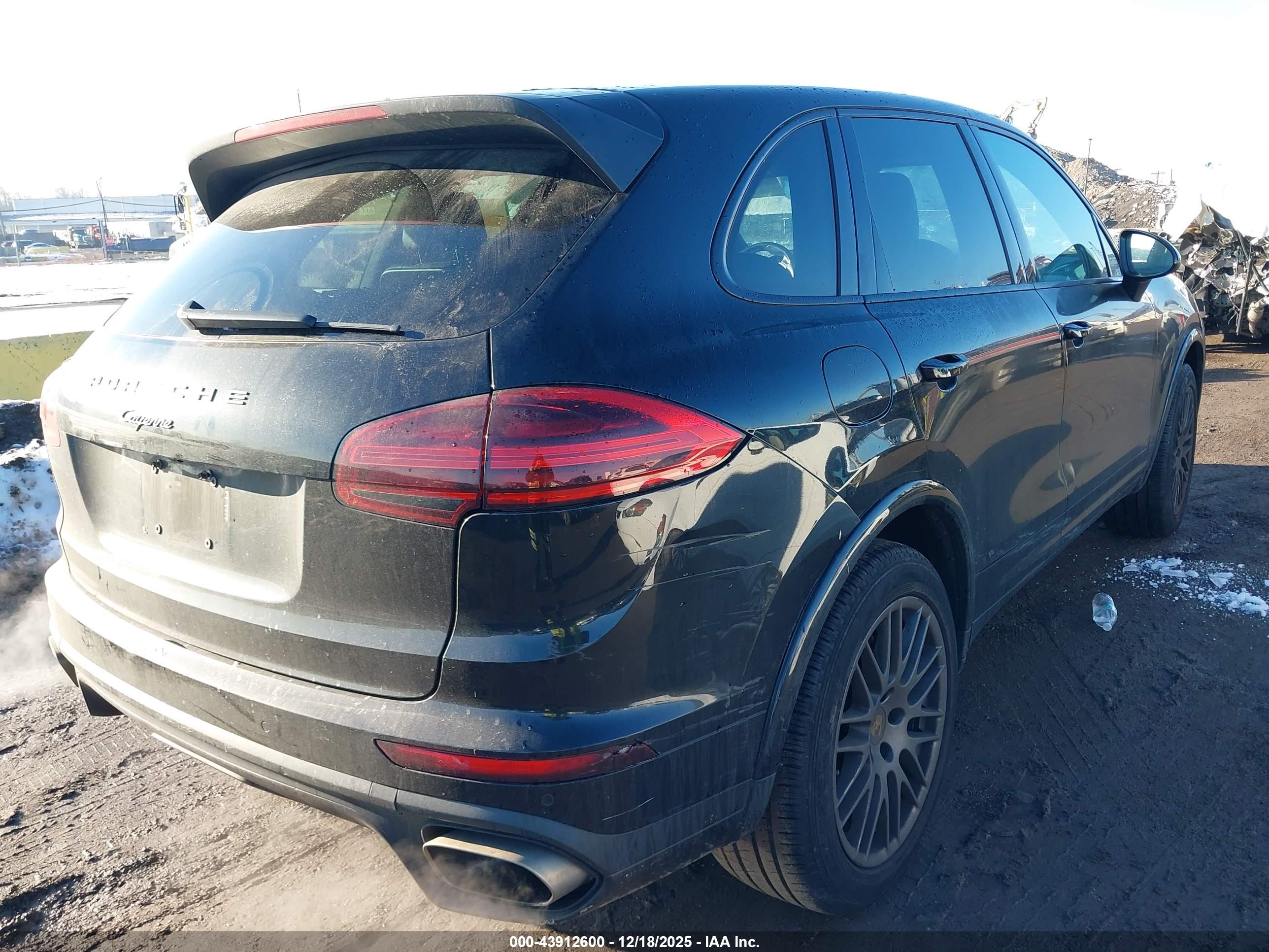 PORSCHE CAYENNE image 4