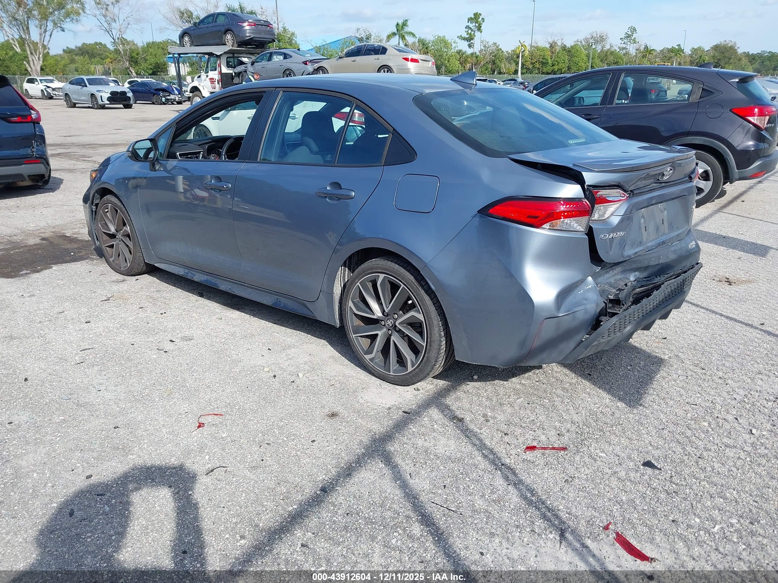 TOYOTA COROLLA image 3