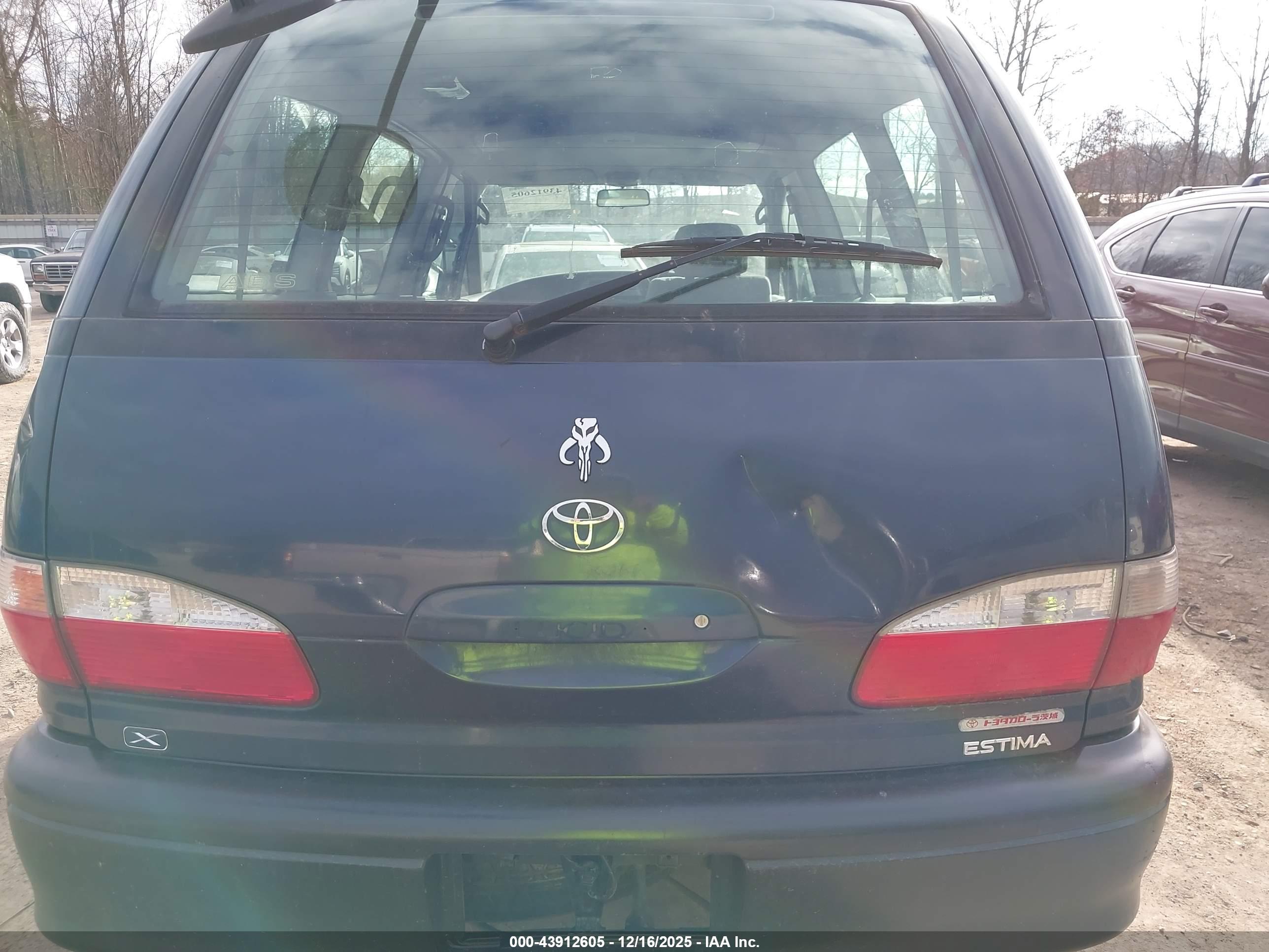 TOYOTA PREVIA image 6
