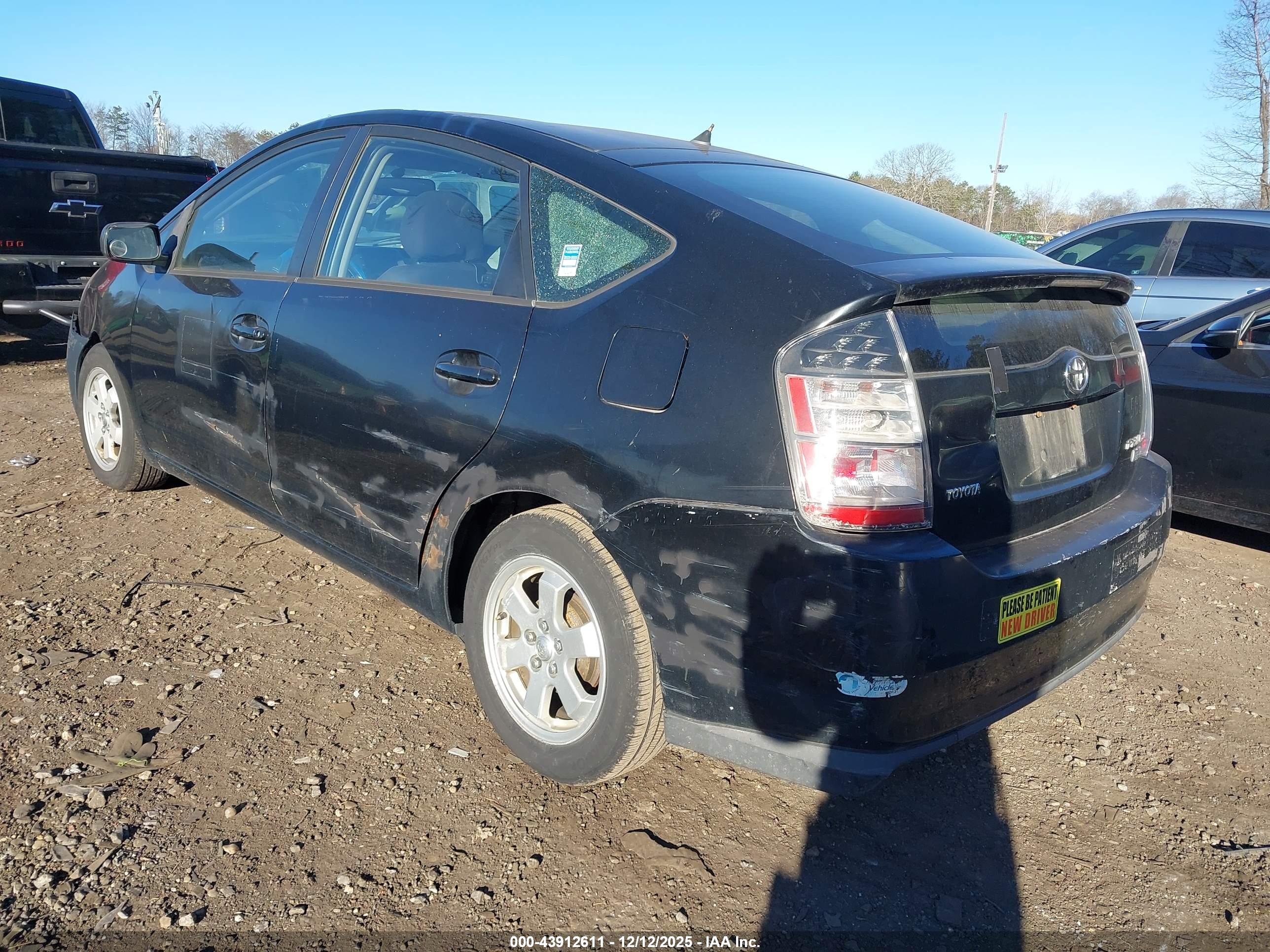 TOYOTA PRIUS image 3