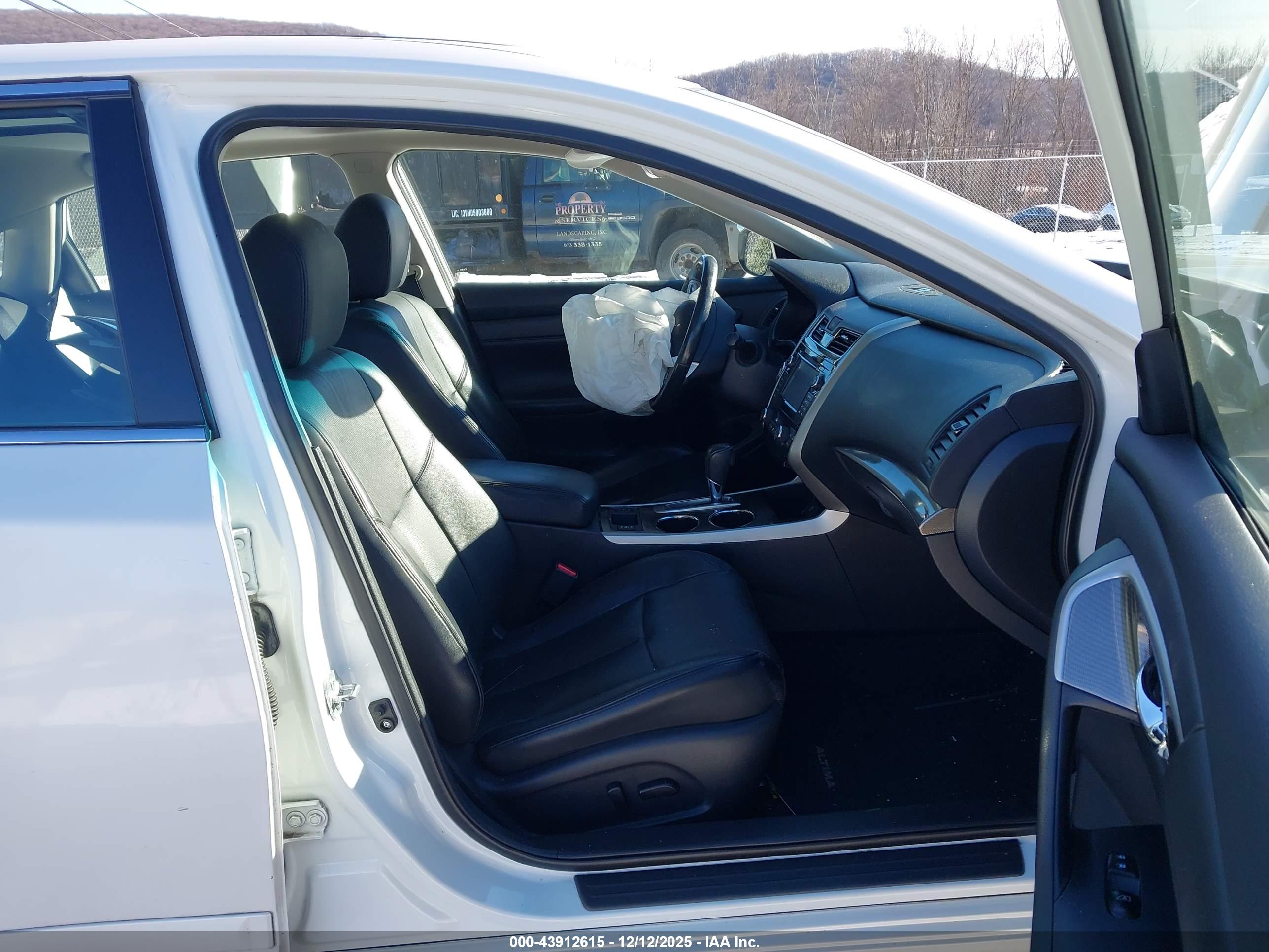 NISSAN ALTIMA image 5