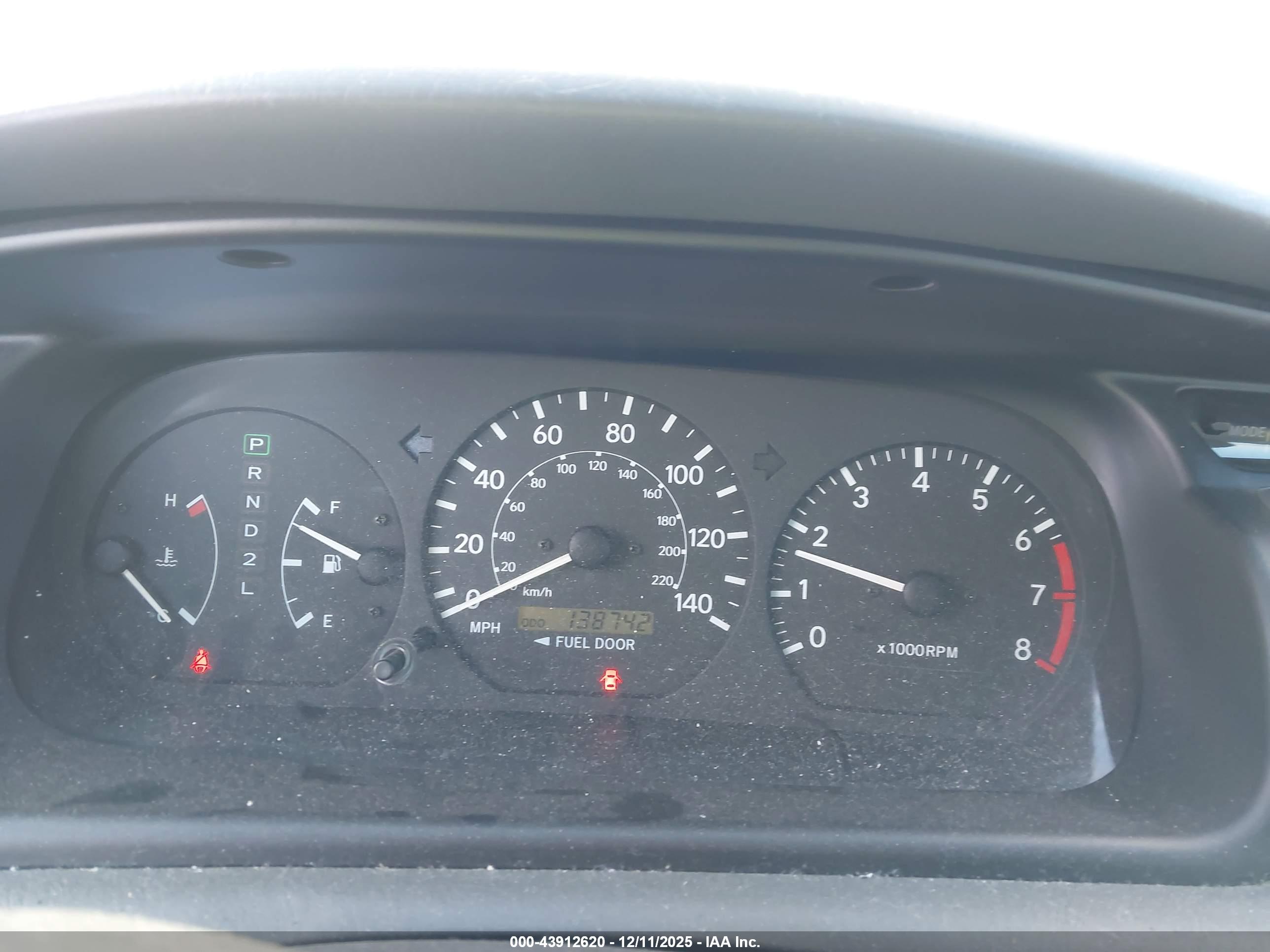 TOYOTA CAMRY image 7