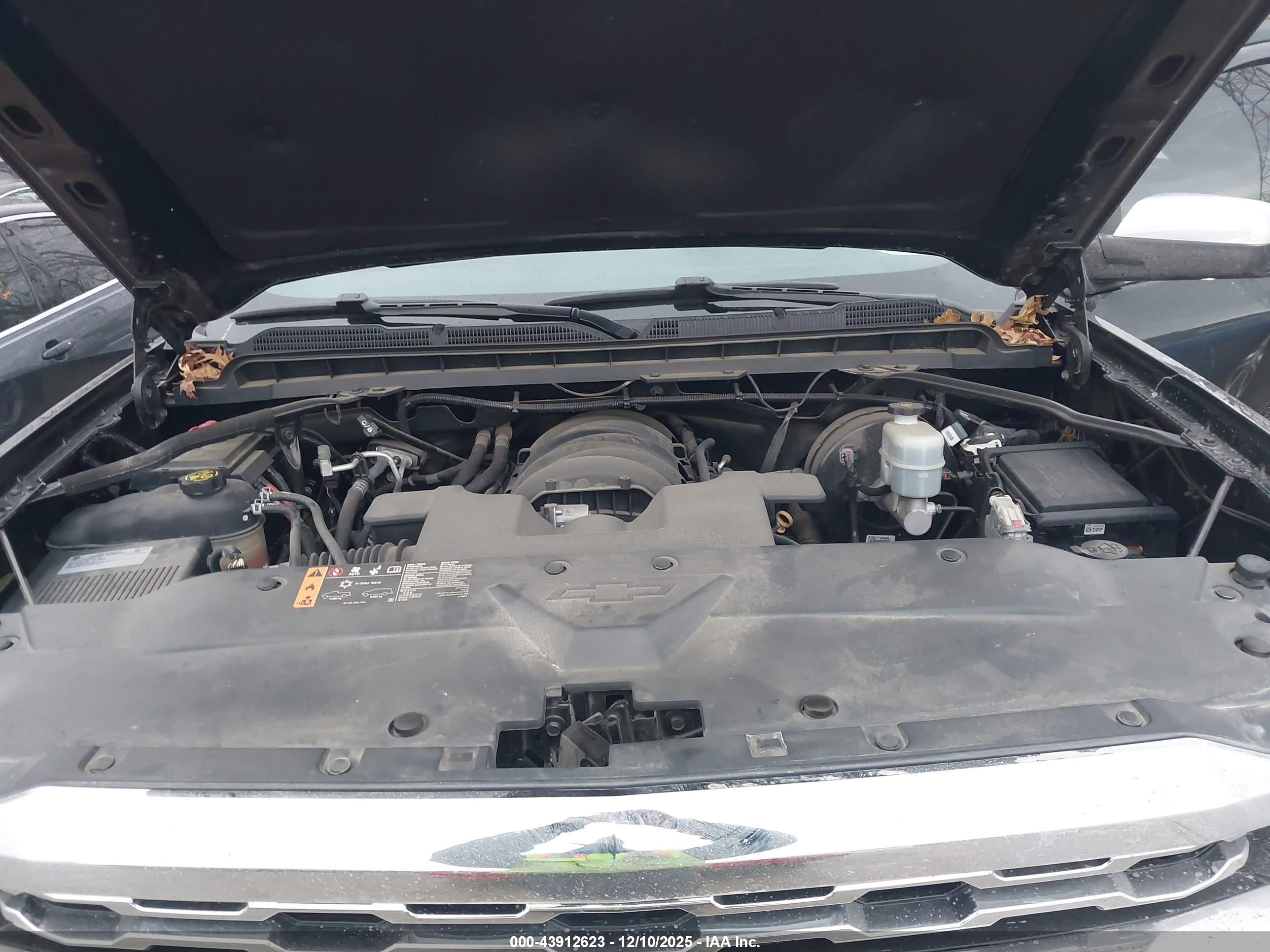 CHEVROLET SILVERADO image 10