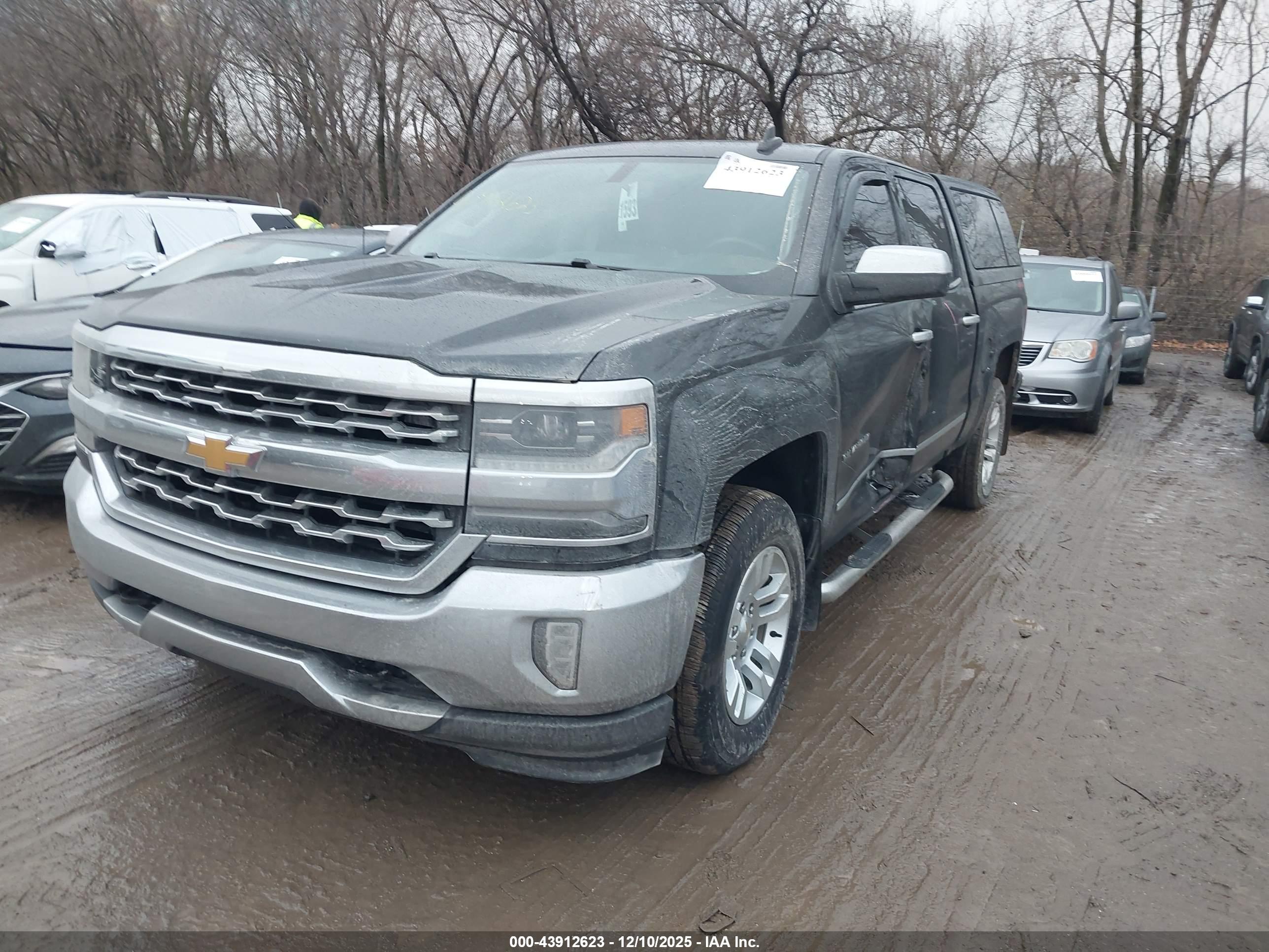 CHEVROLET SILVERADO image 2