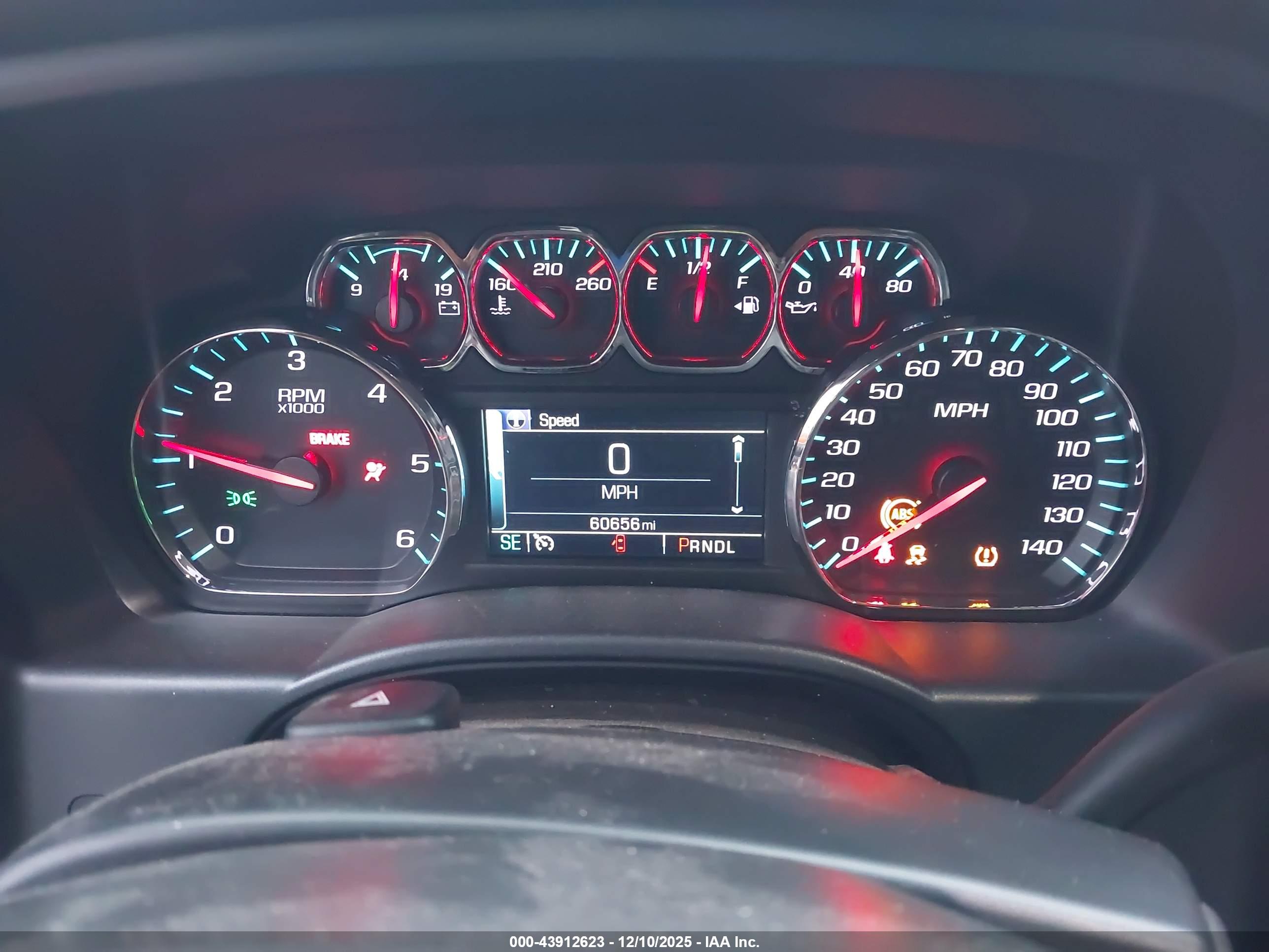CHEVROLET SILVERADO image 7