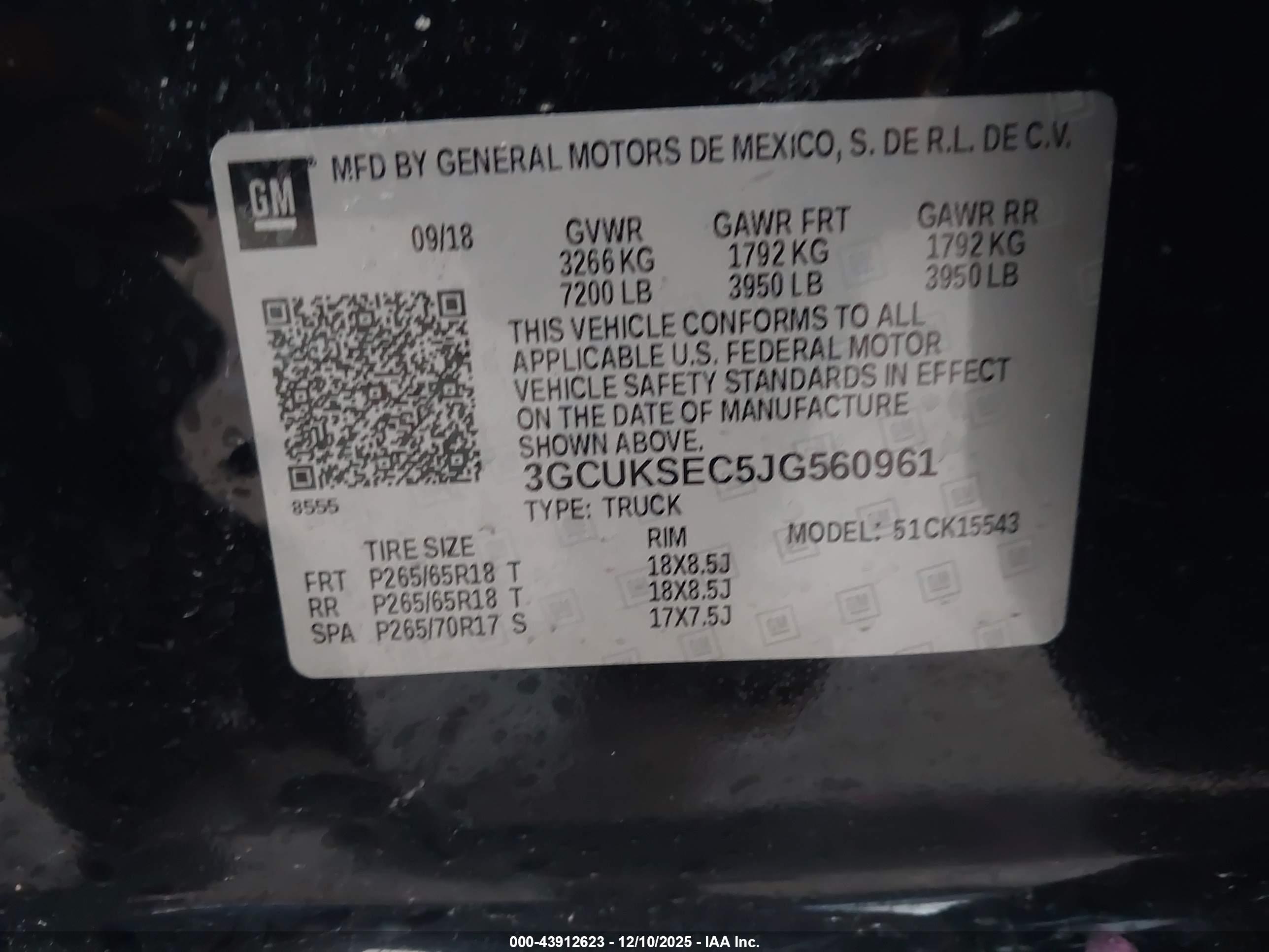 CHEVROLET SILVERADO image 9