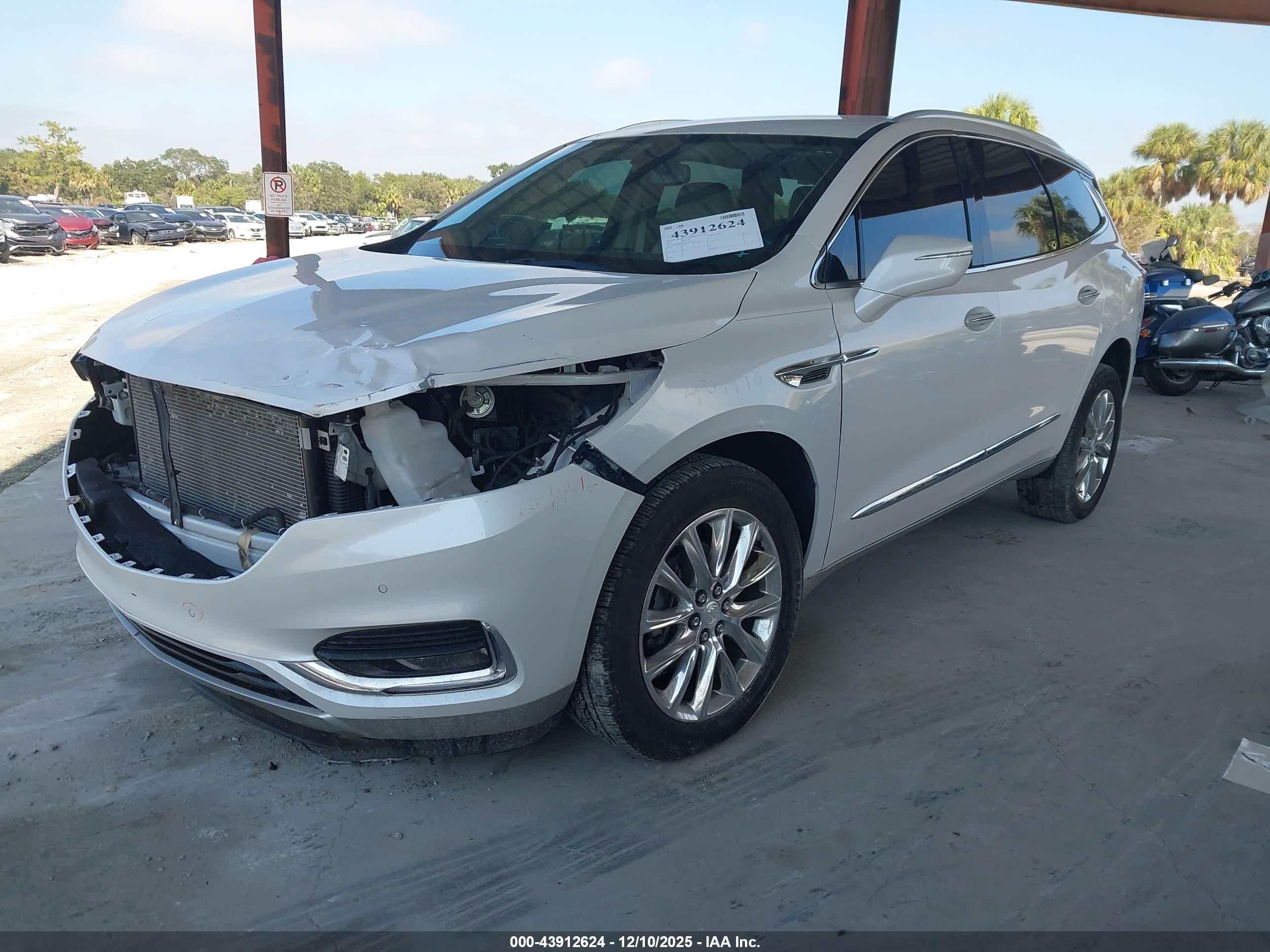 BUICK ENCLAVE image 2