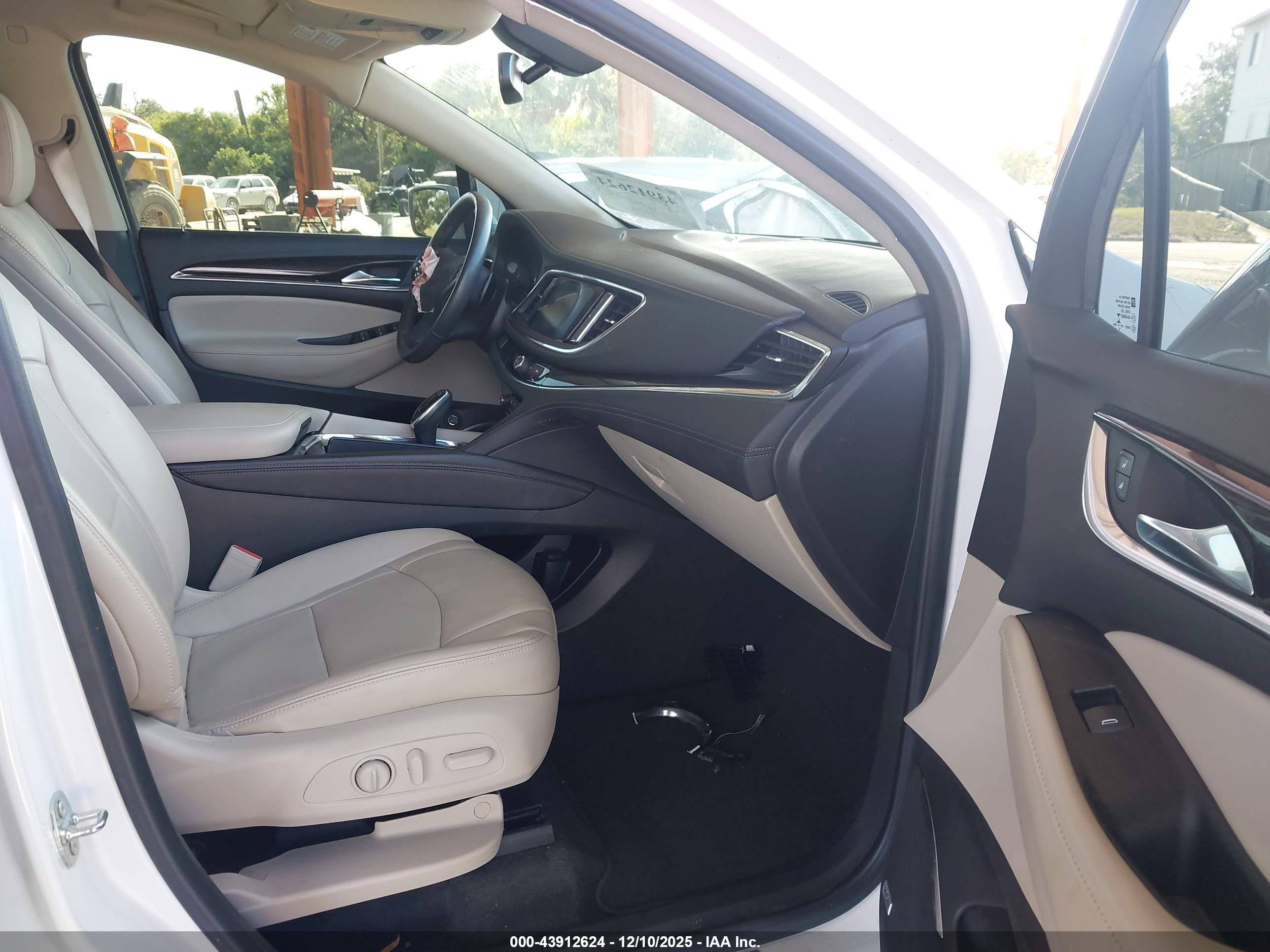 BUICK ENCLAVE image 5