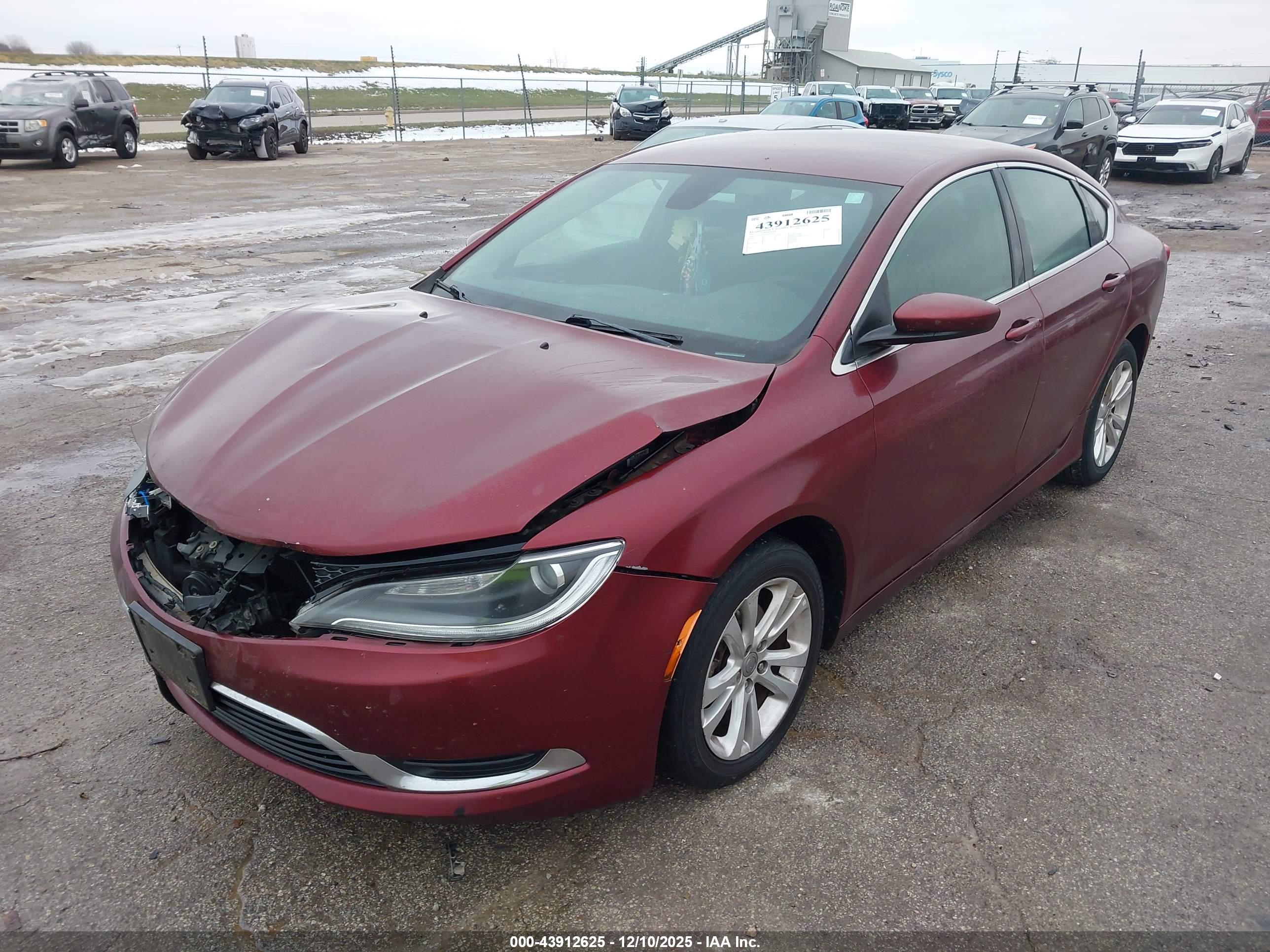 CHRYSLER 200 image 2