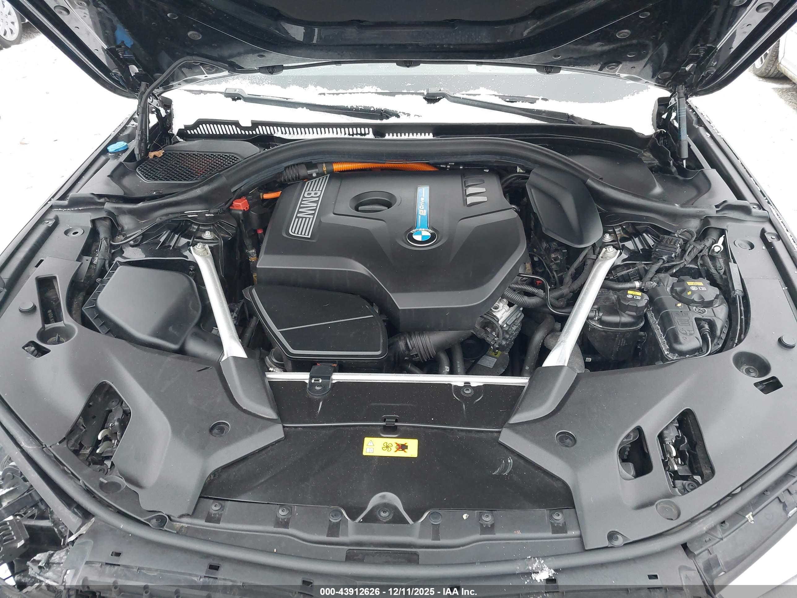BMW 530E image 10