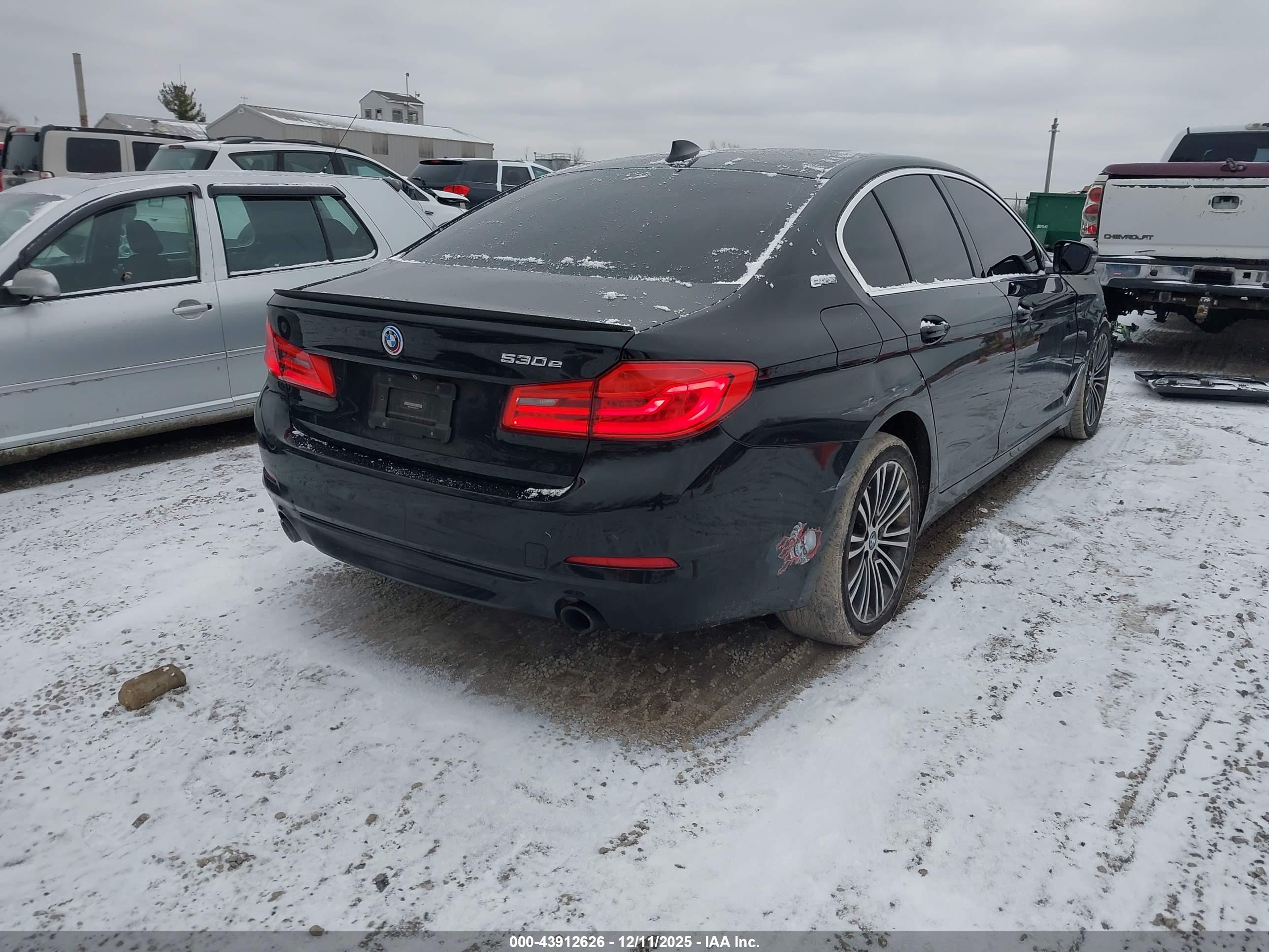 BMW 530E image 4
