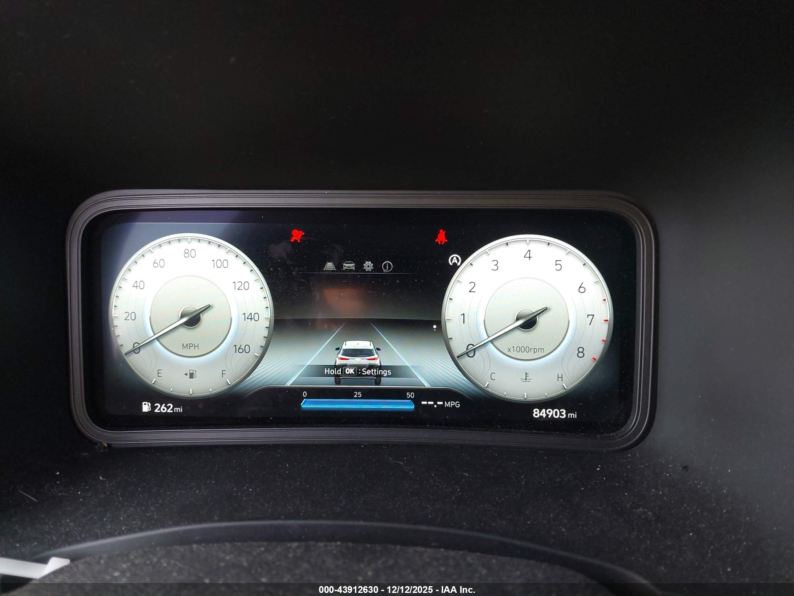 HYUNDAI KONA image 7