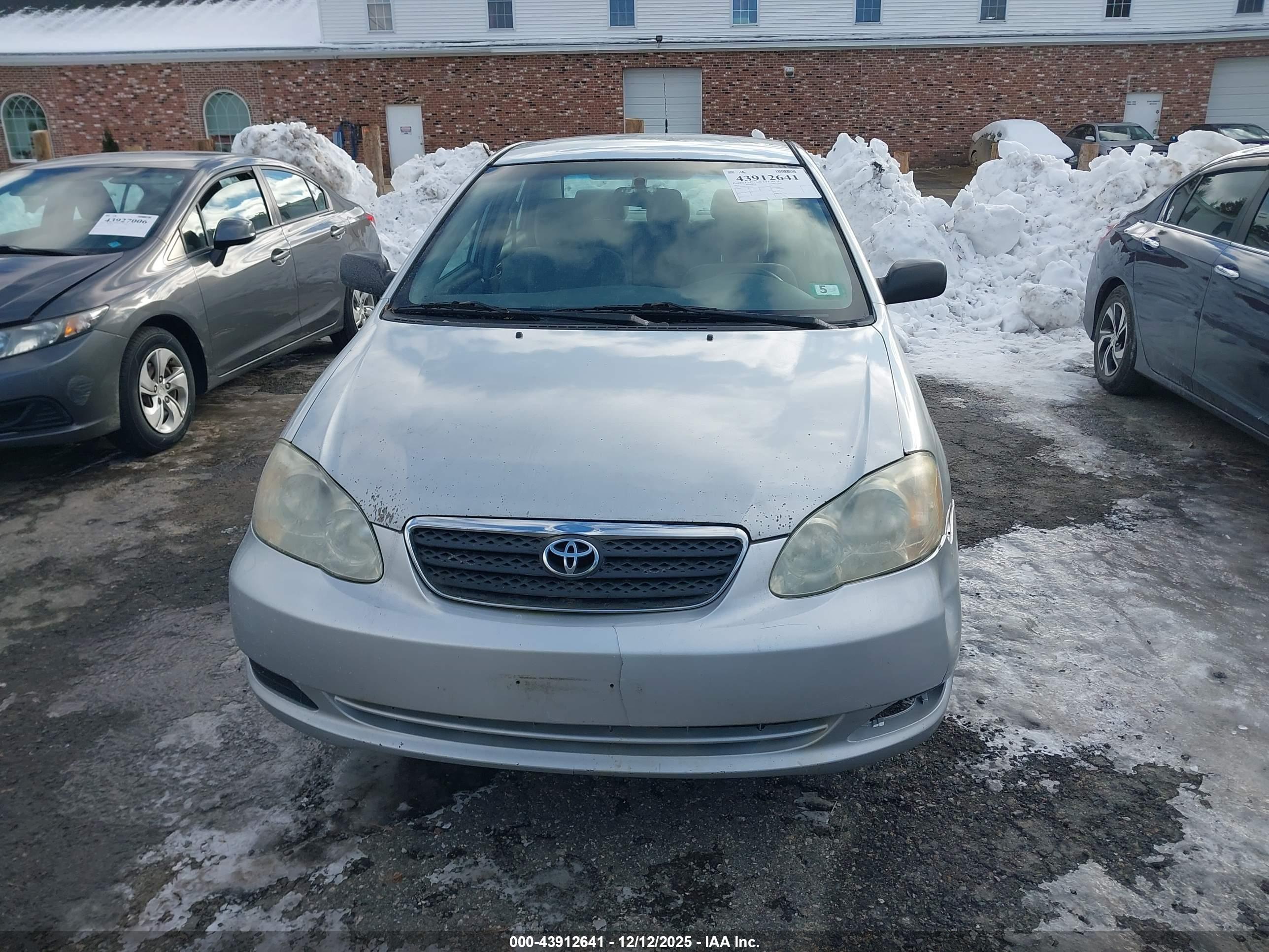 TOYOTA COROLLA image 6