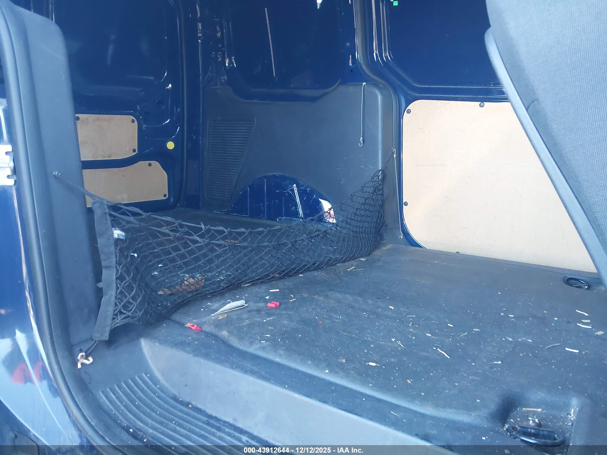 FORD TRANSIT image 8