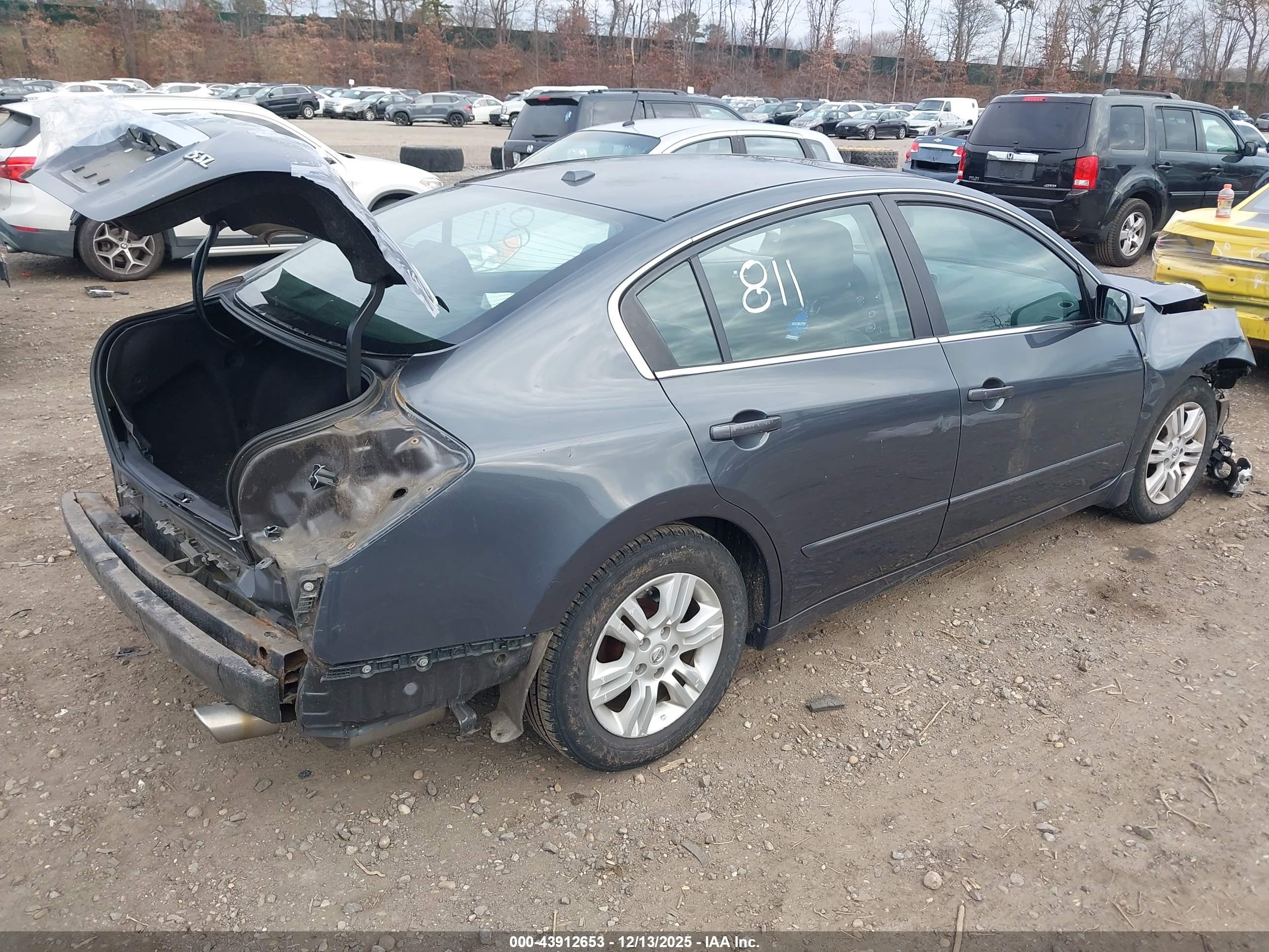 NISSAN ALTIMA image 4
