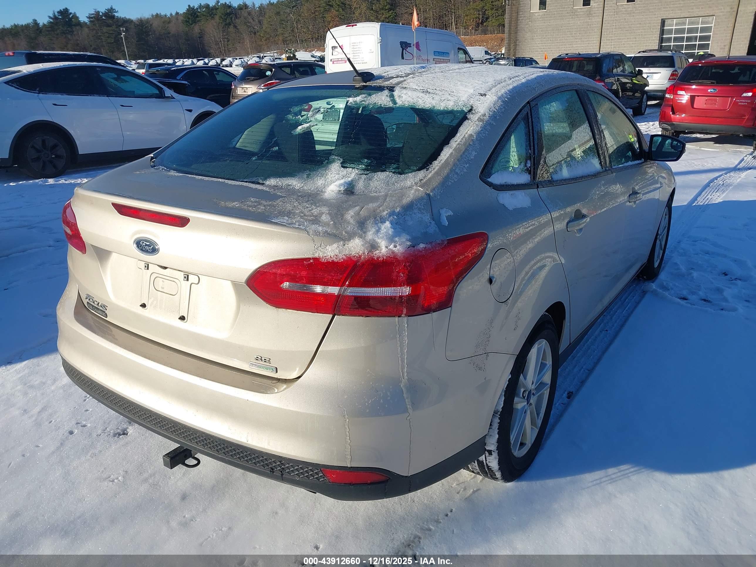 FORD FOCUS image 4