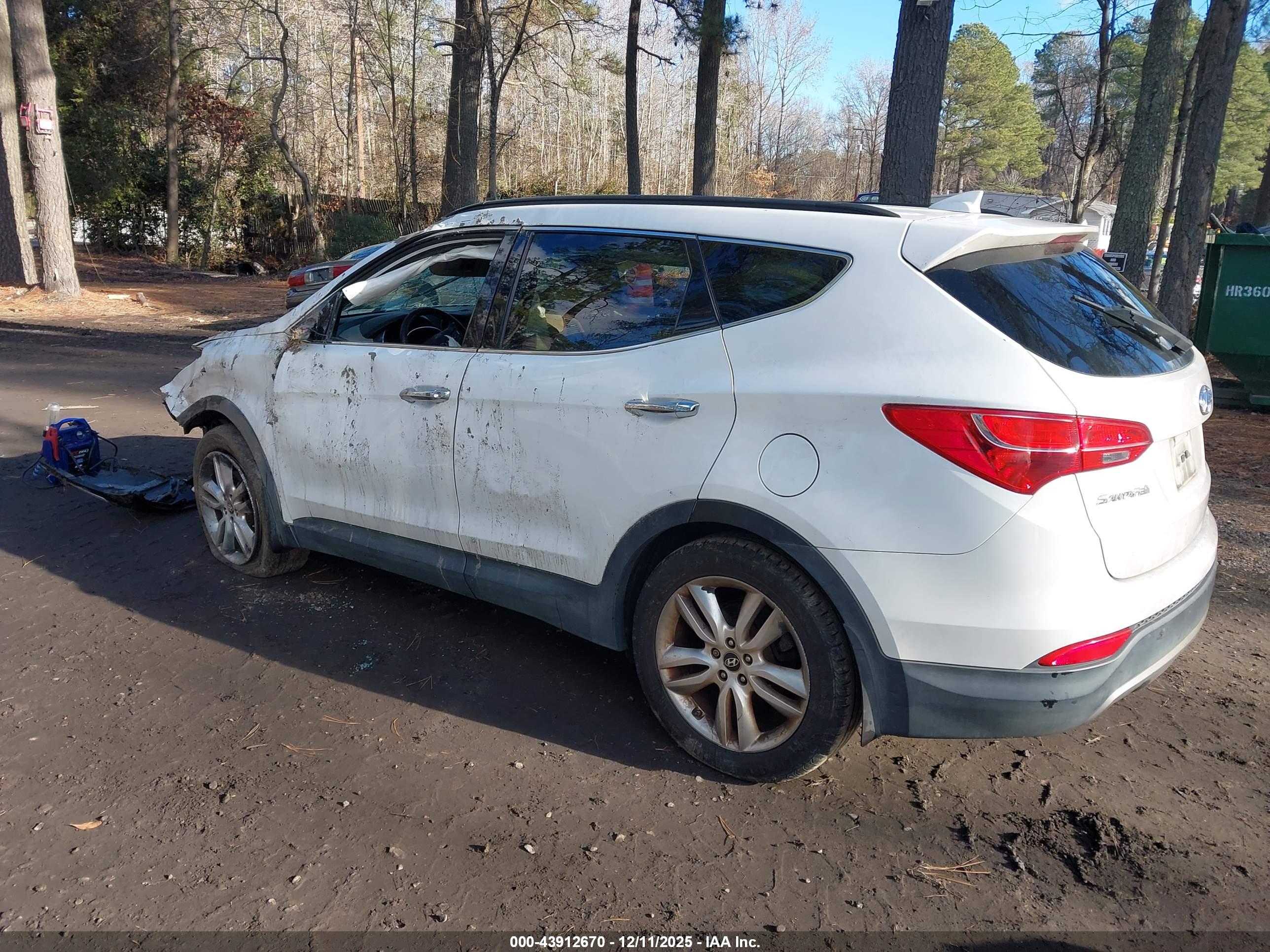 HYUNDAI SANTA image 3