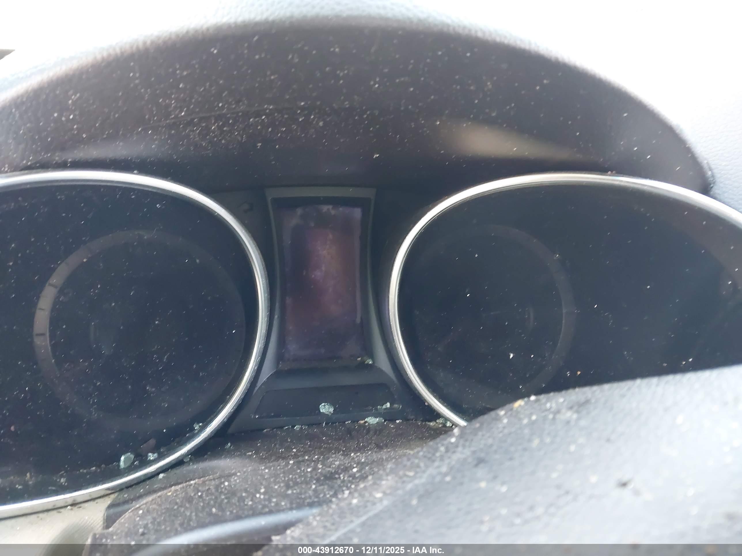 HYUNDAI SANTA image 7