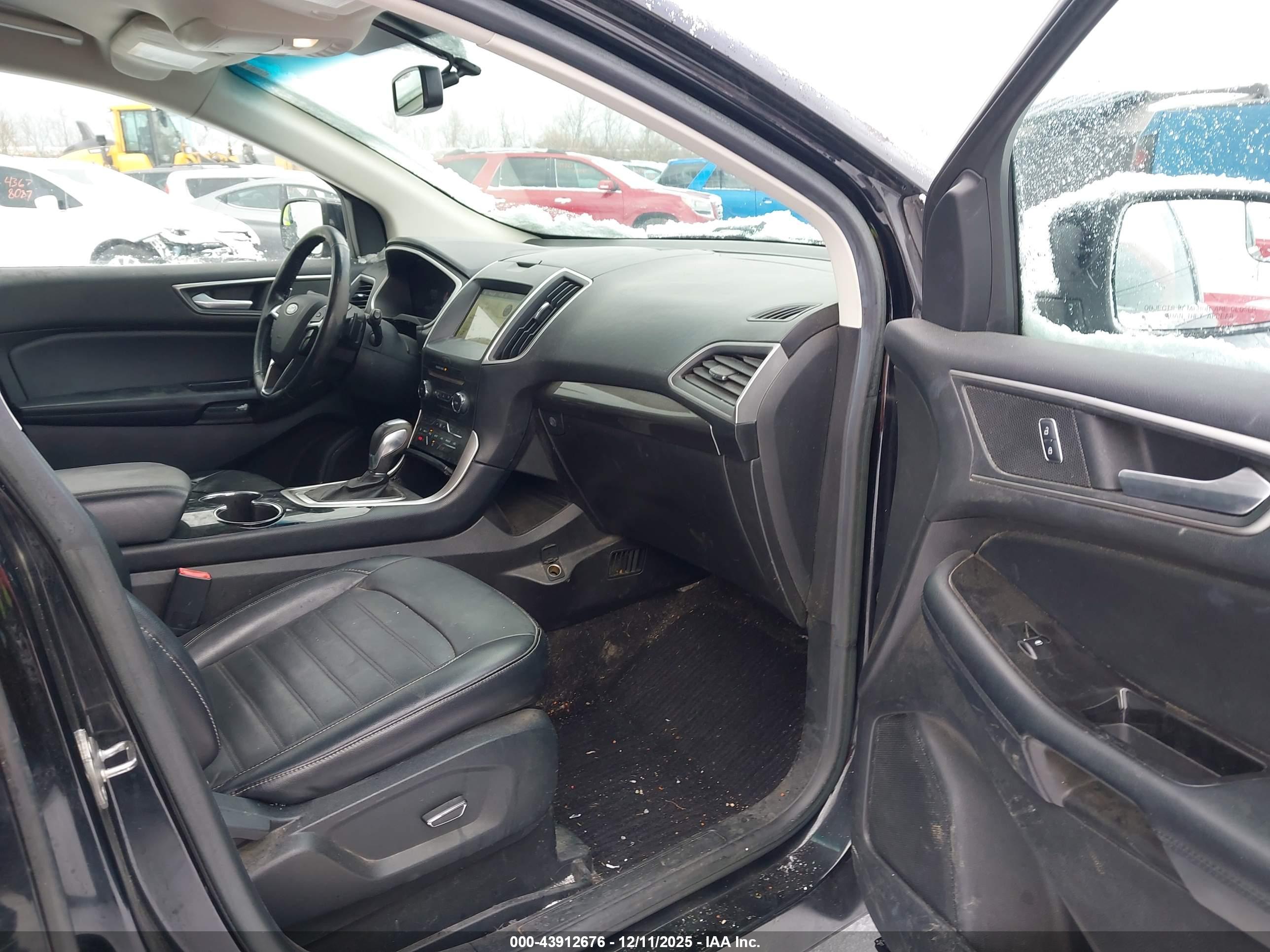 FORD EDGE image 5