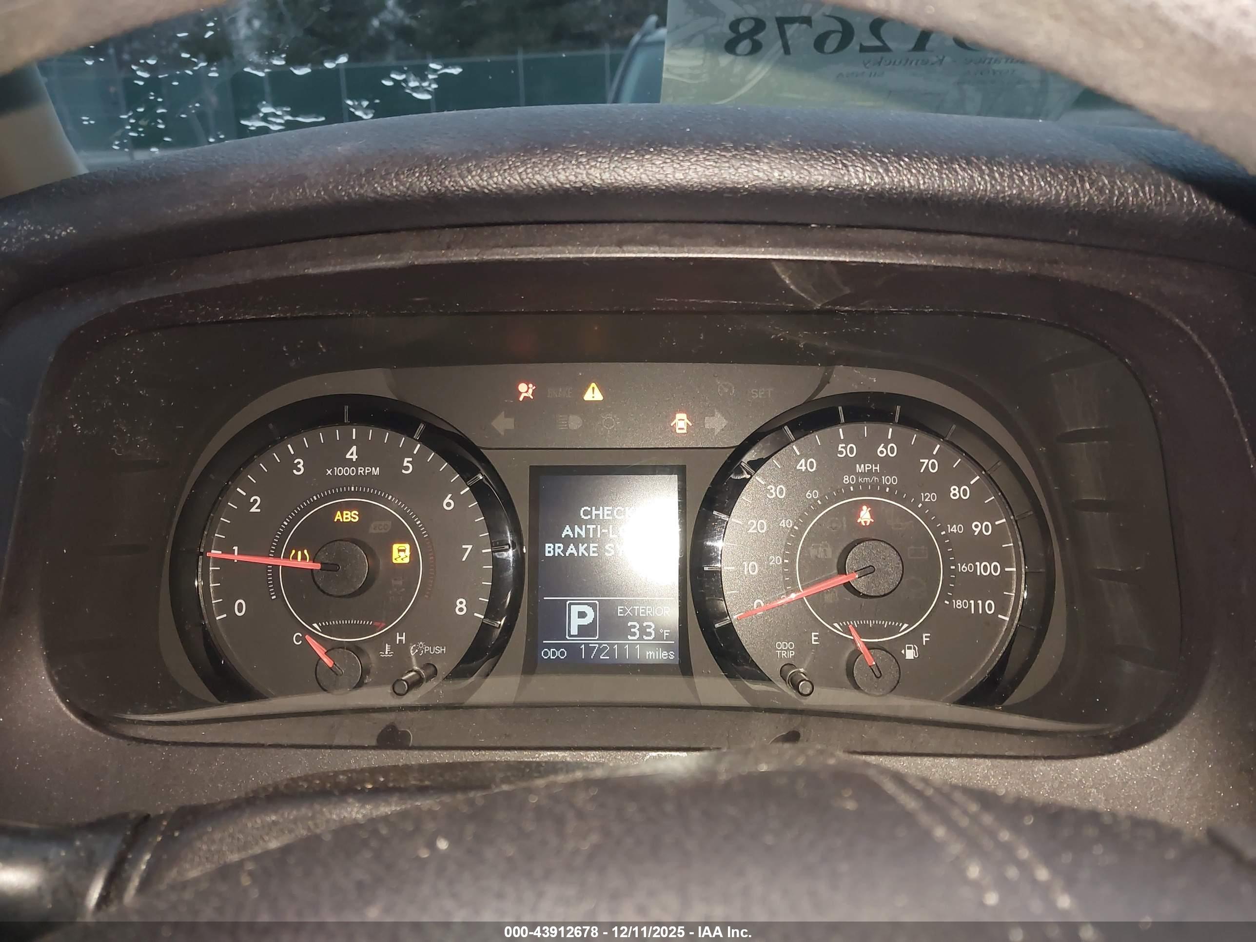 TOYOTA SIENNA image 7