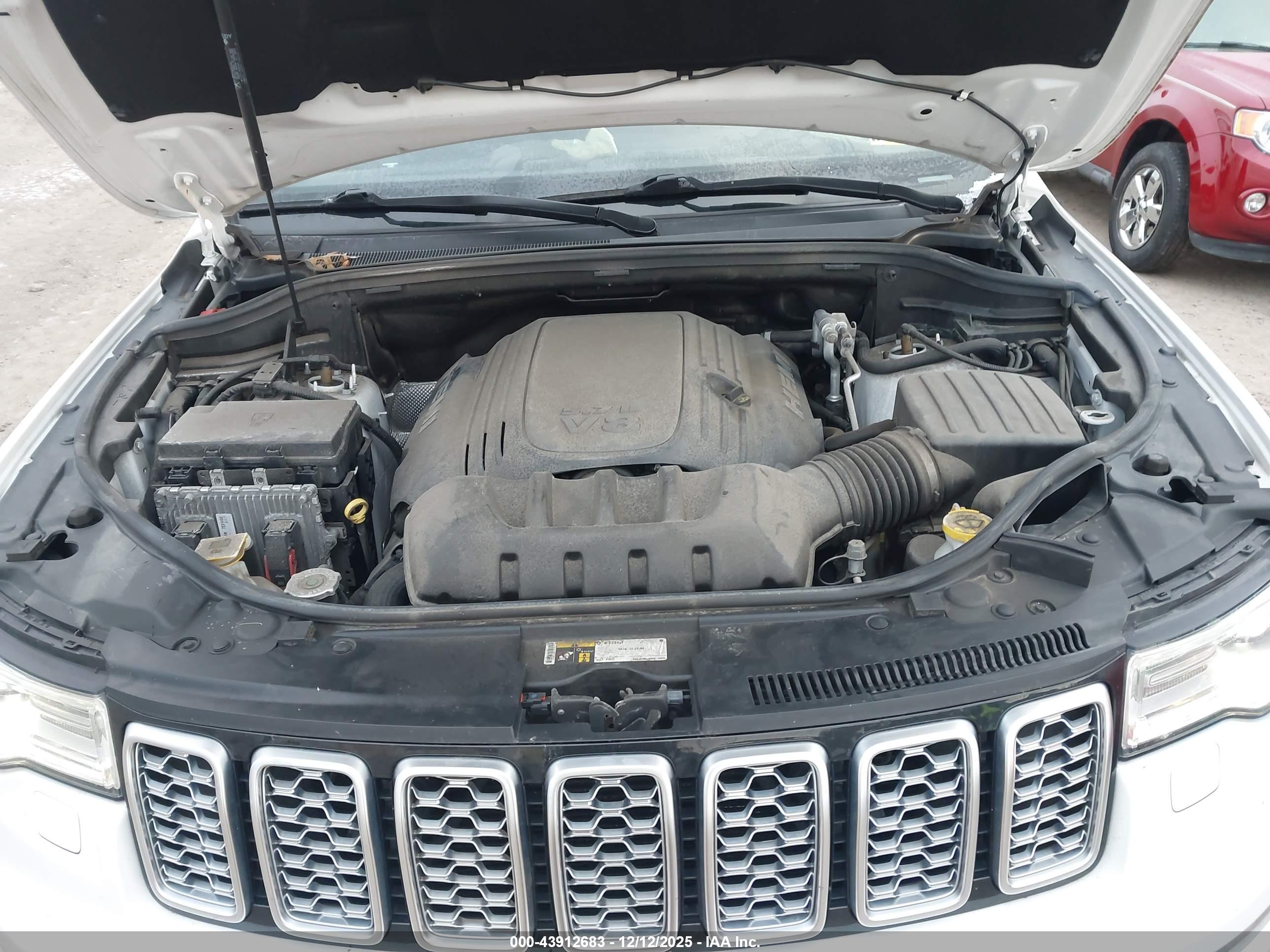 JEEP GRAND image 10