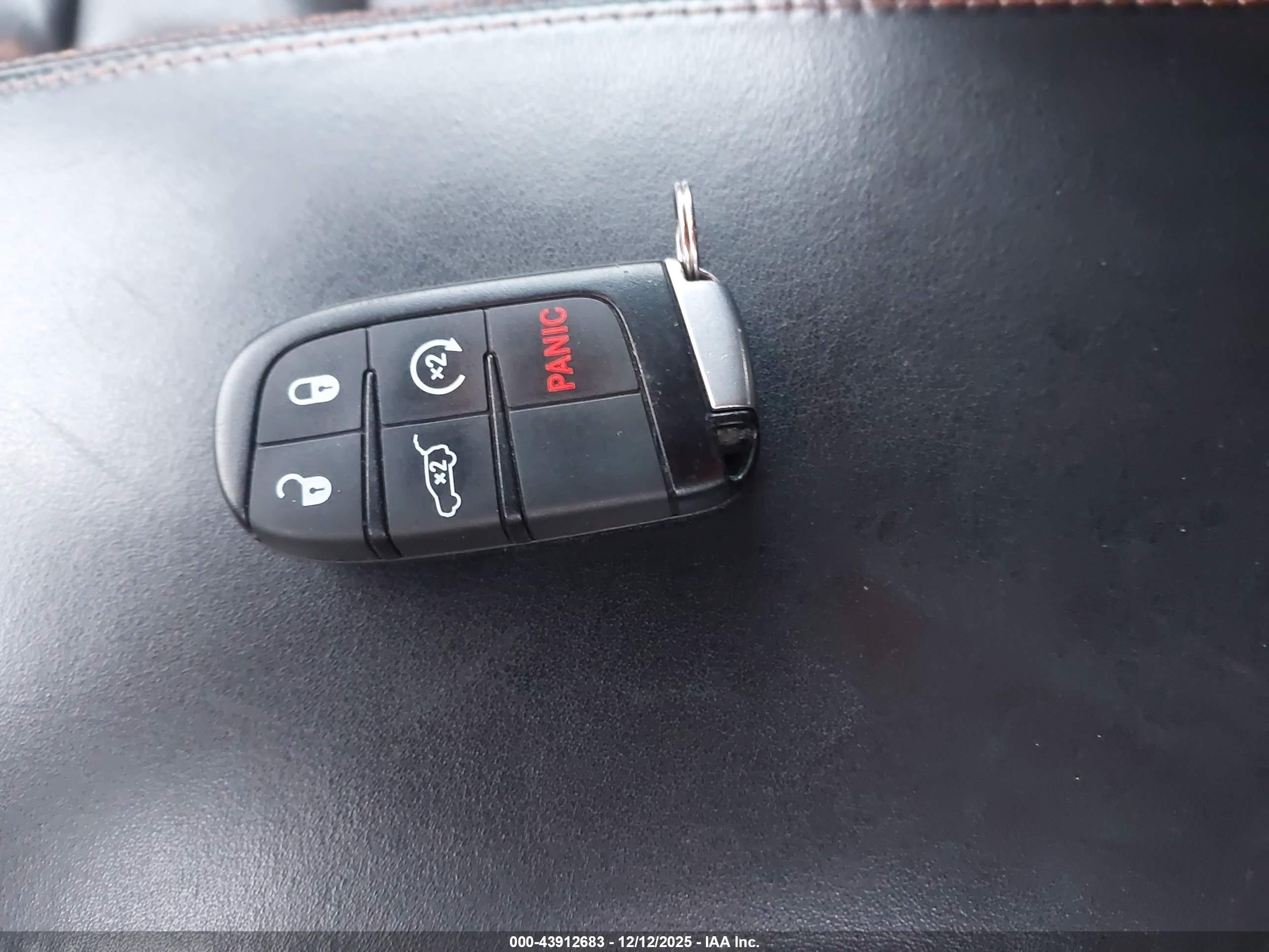 JEEP GRAND image 11