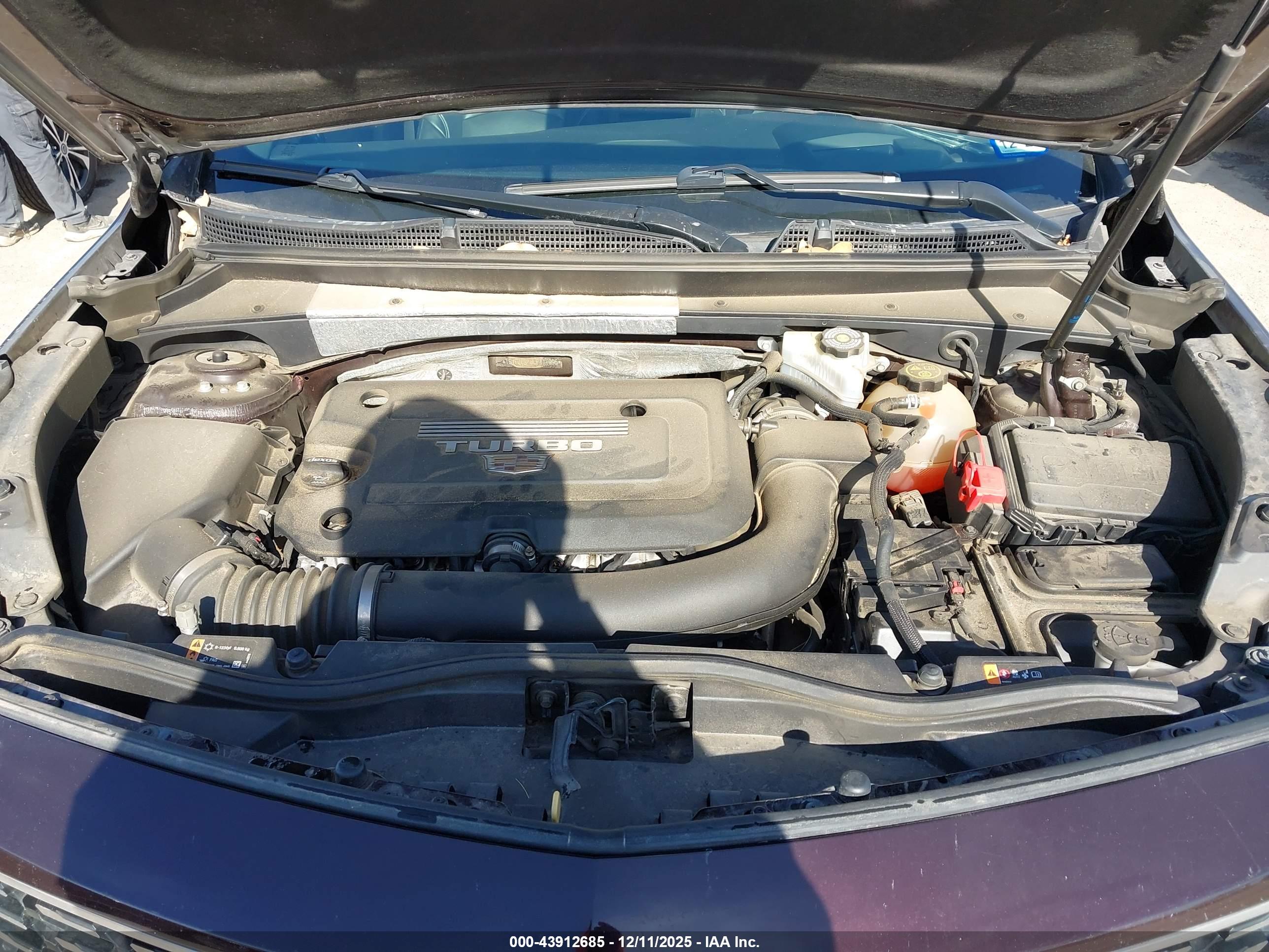 CADILLAC XT4 image 10