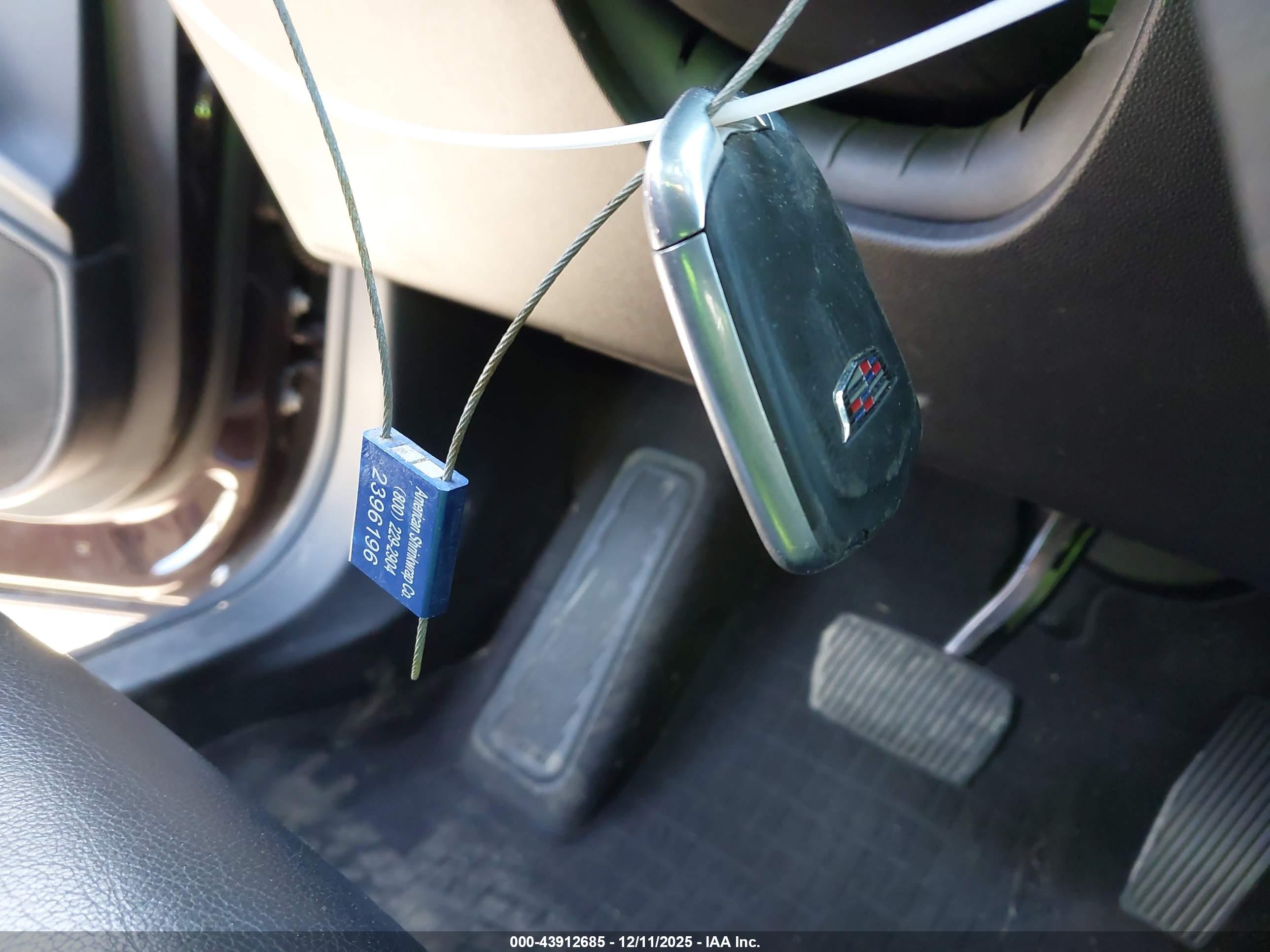CADILLAC XT4 image 11
