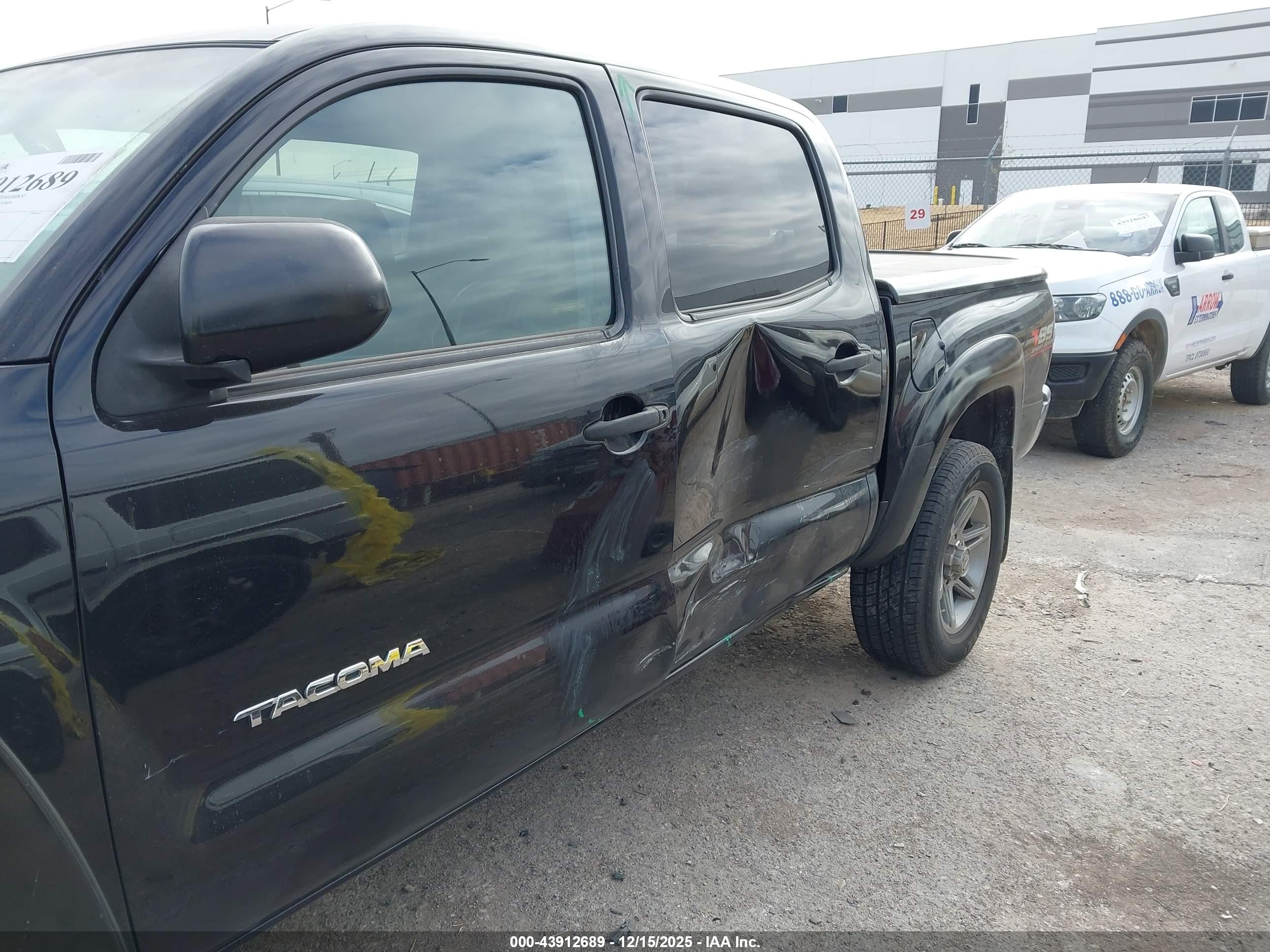 TOYOTA TACOMA image 6