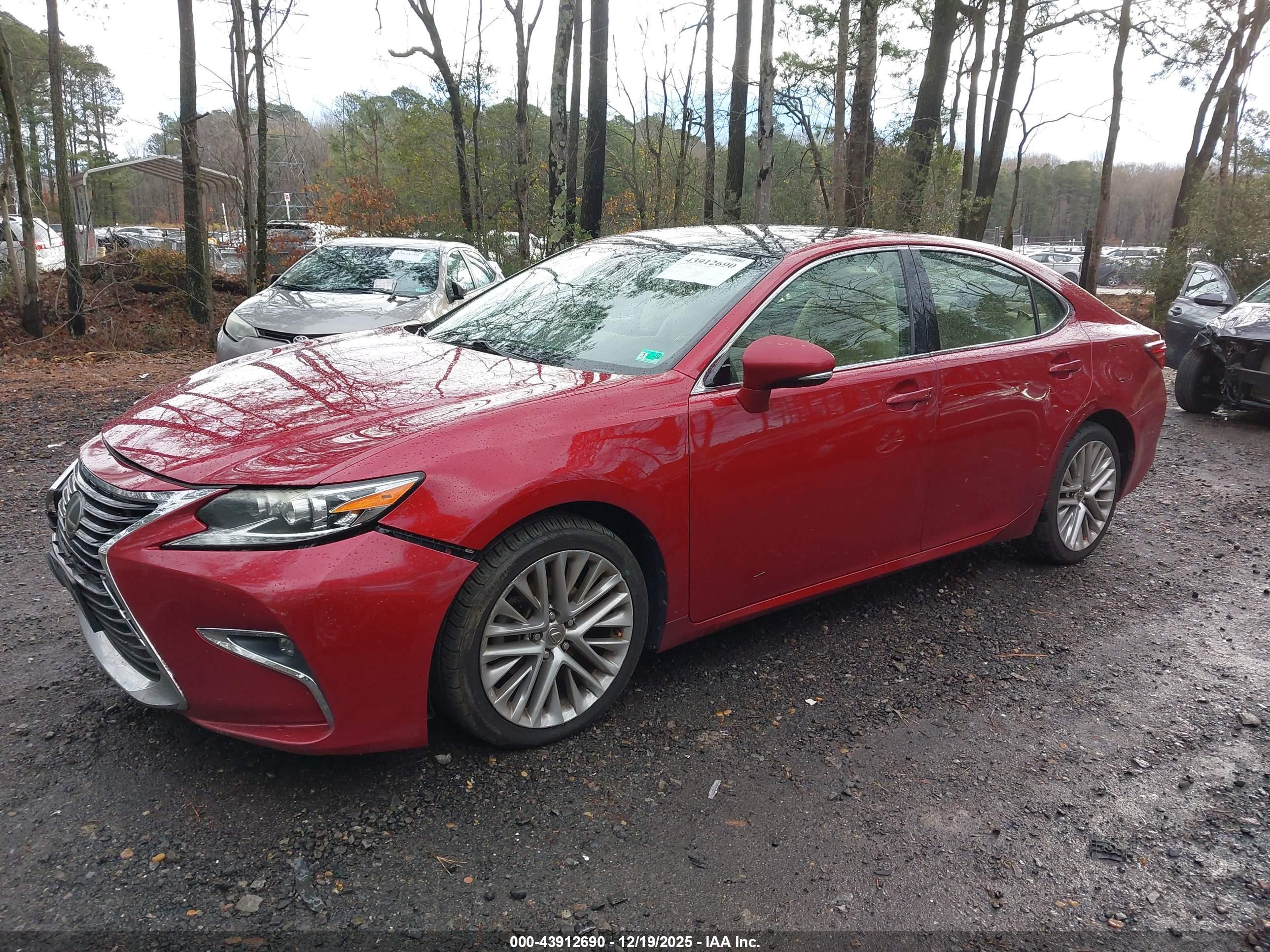 LEXUS ES image 2