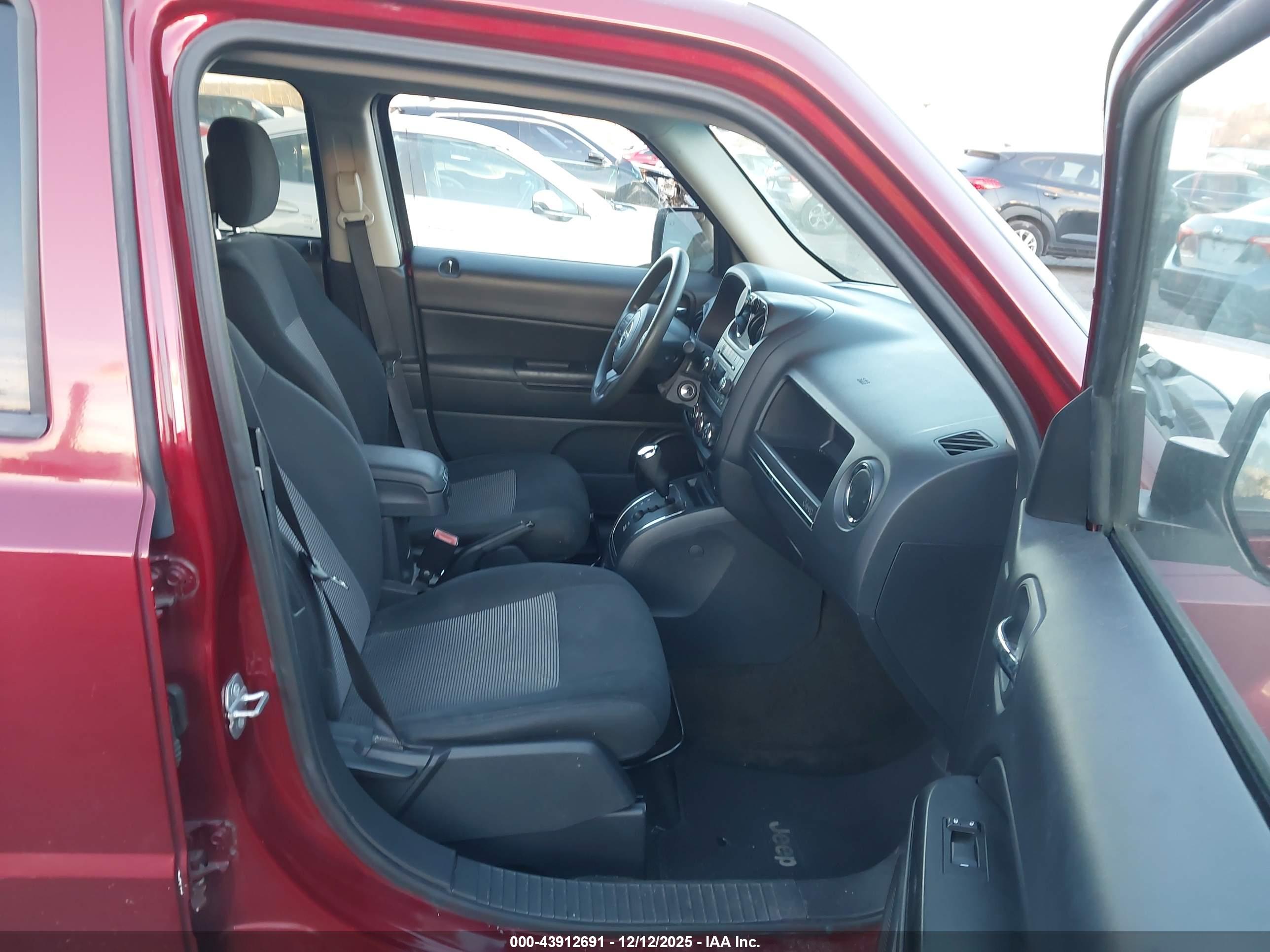 JEEP PATRIOT image 5