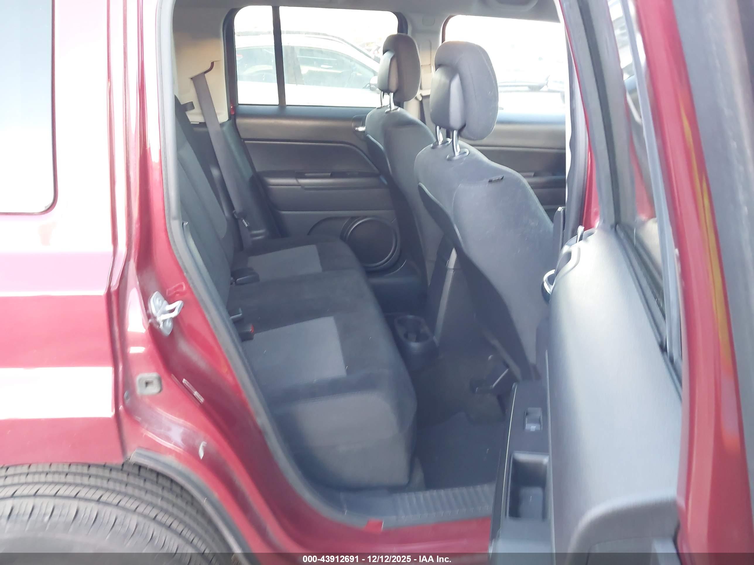 JEEP PATRIOT image 8