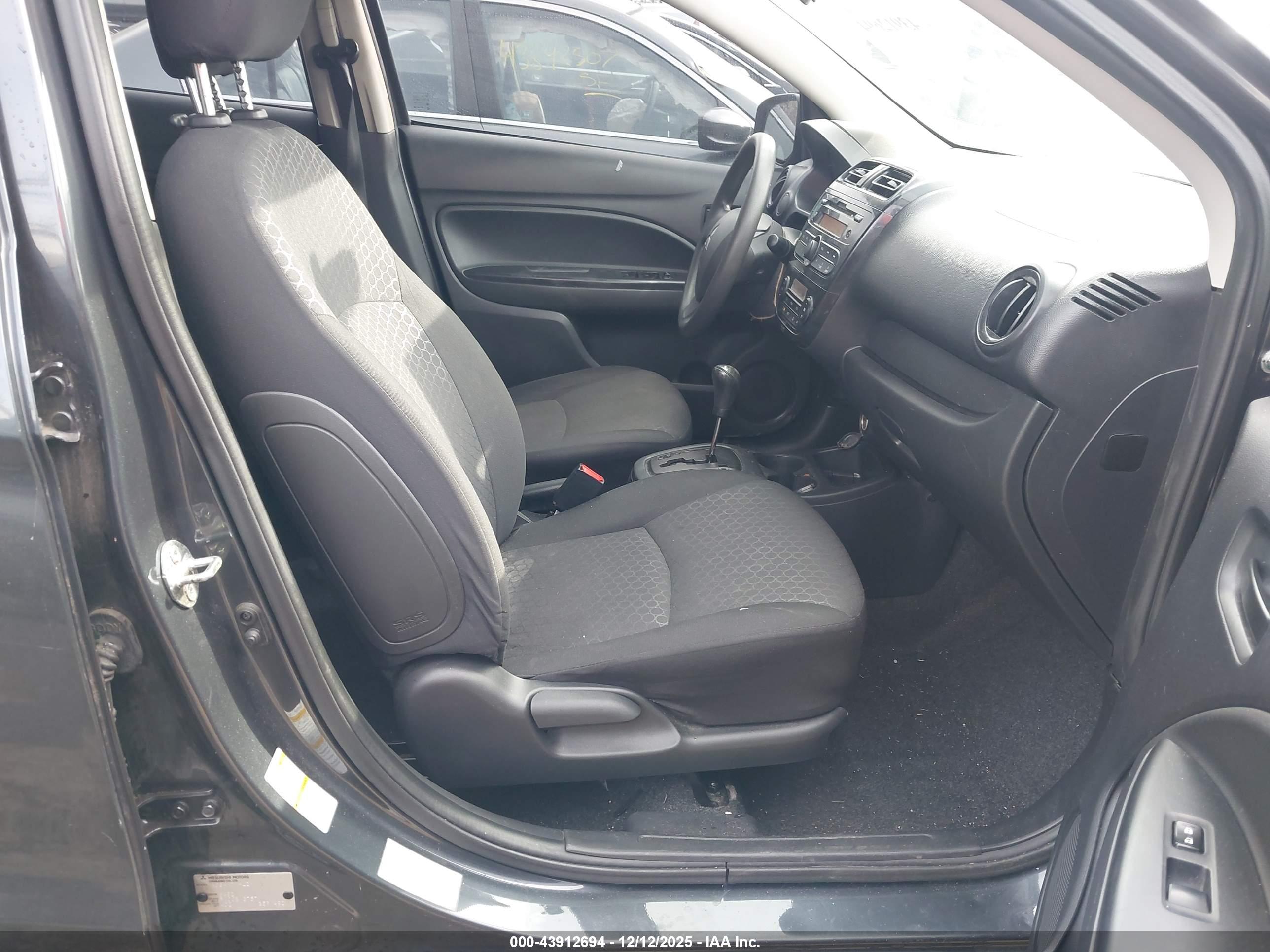 MITSUBISHI MIRAGE image 5