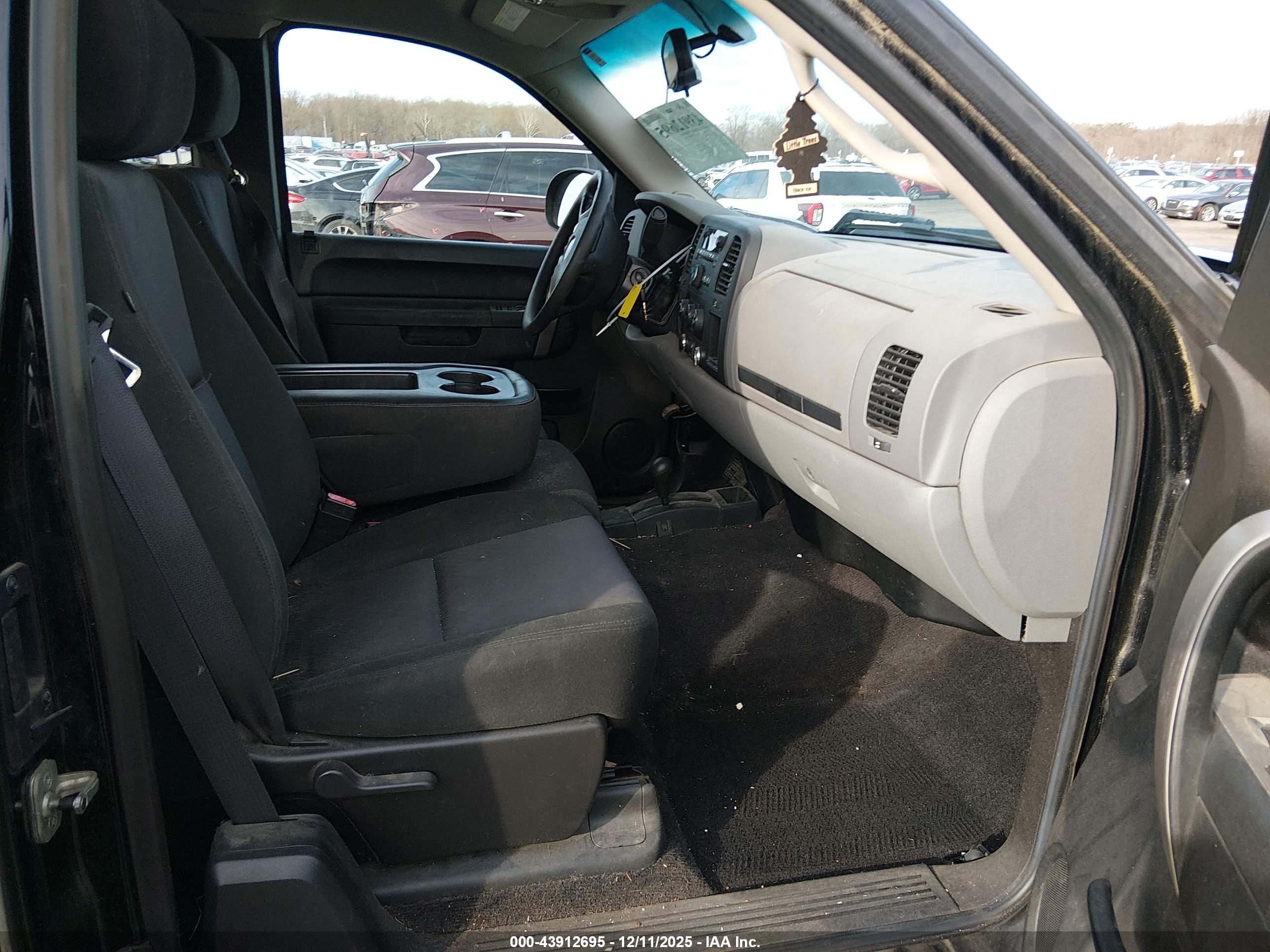 GMC SIERRA image 5