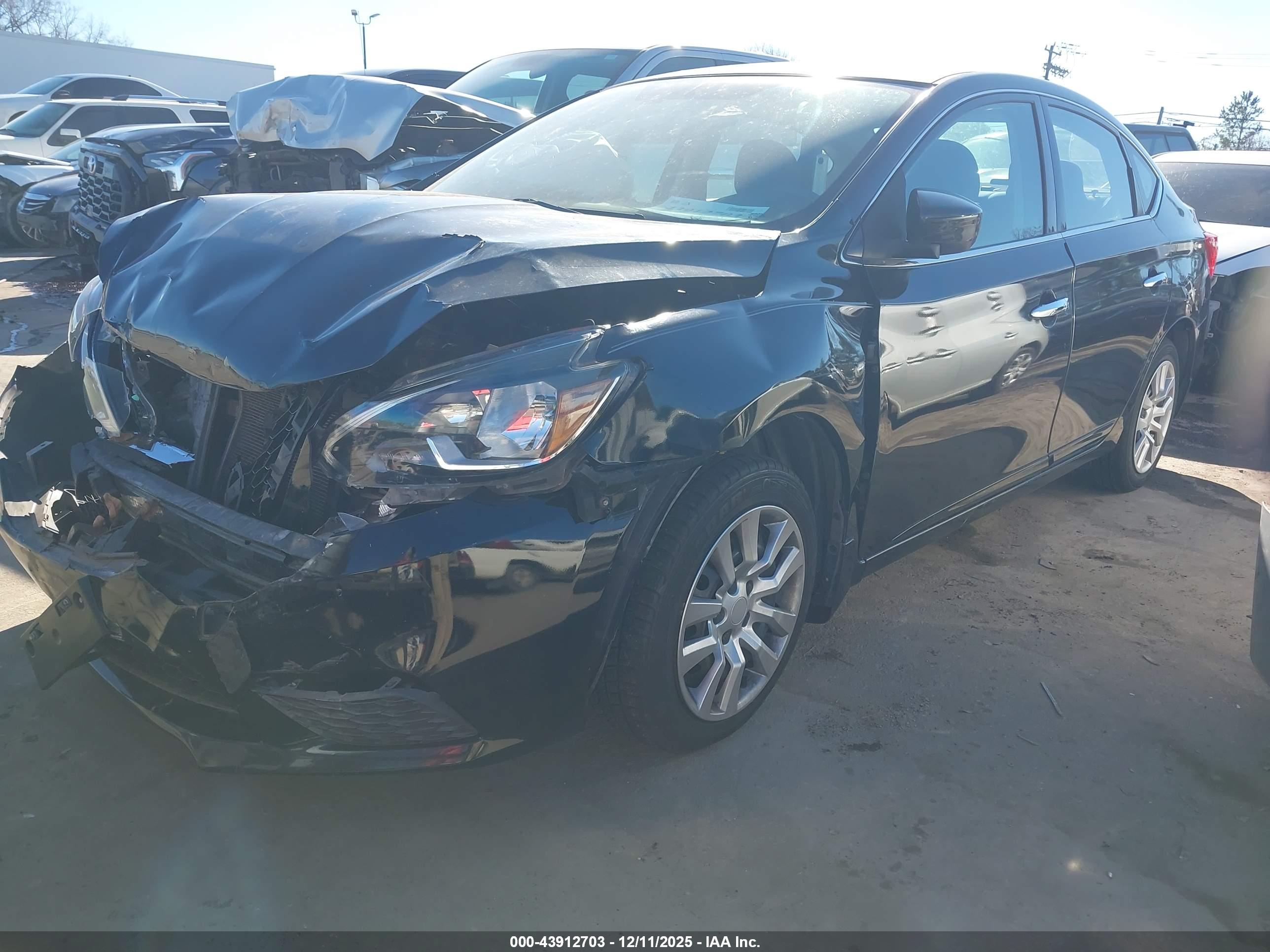 NISSAN SENTRA image 2