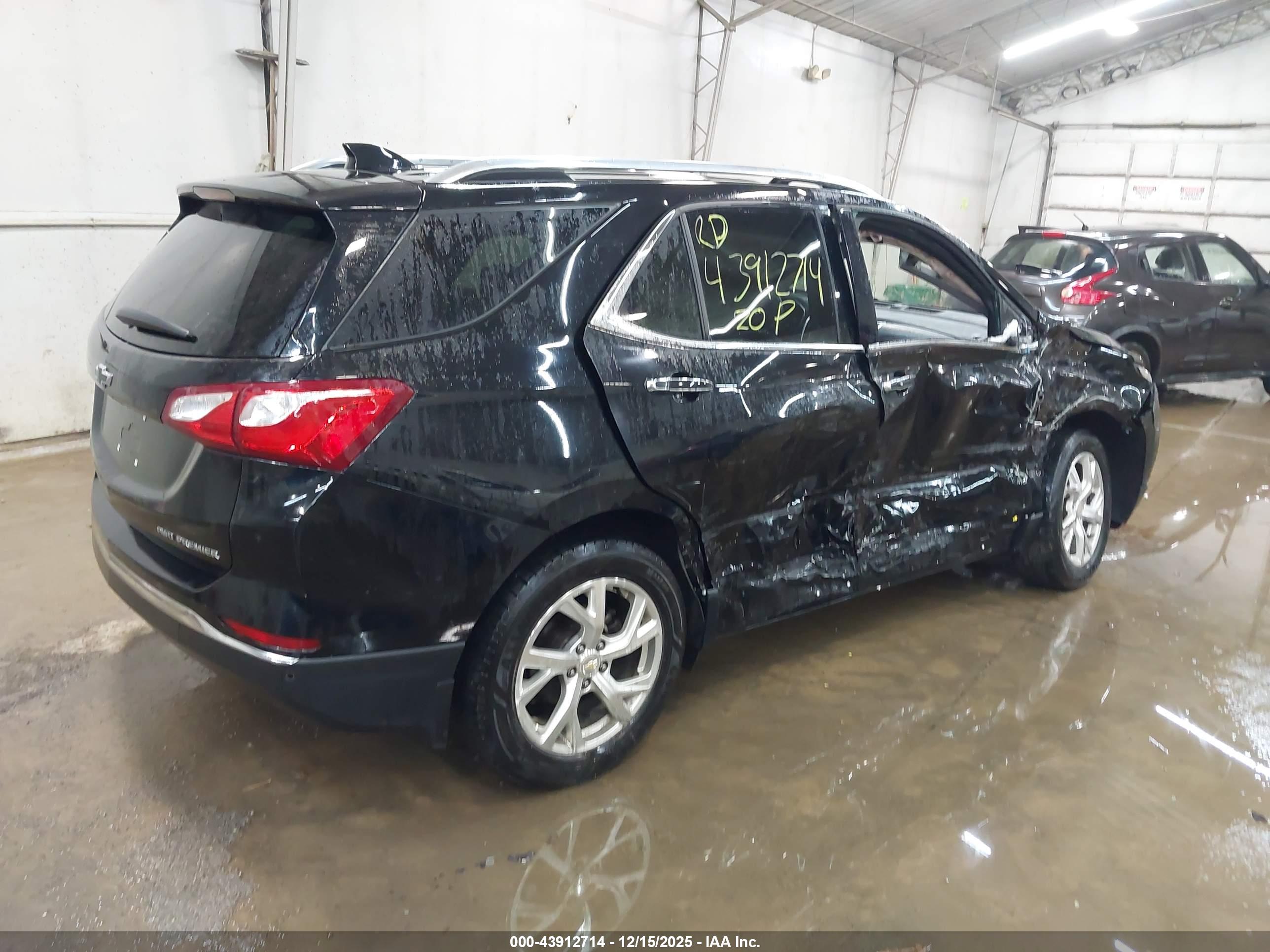 CHEVROLET EQUINOX image 4