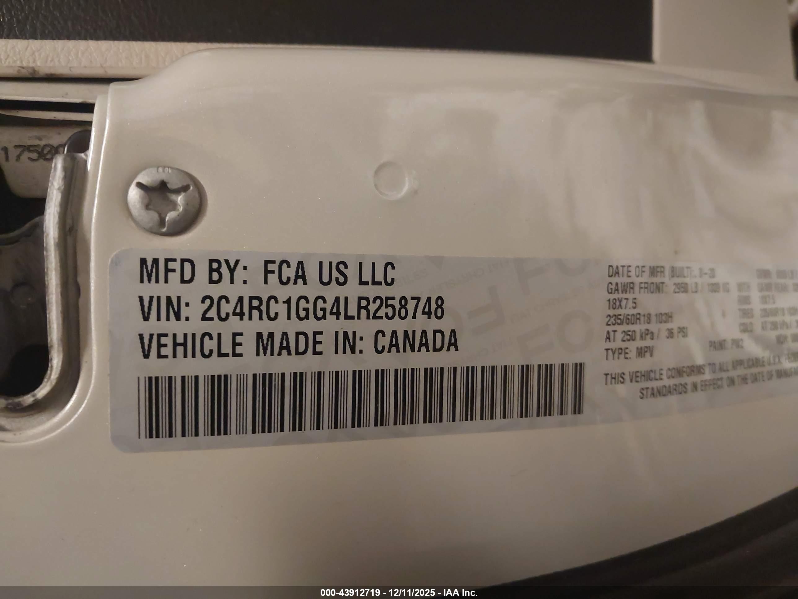 CHRYSLER PACIFICA image 9